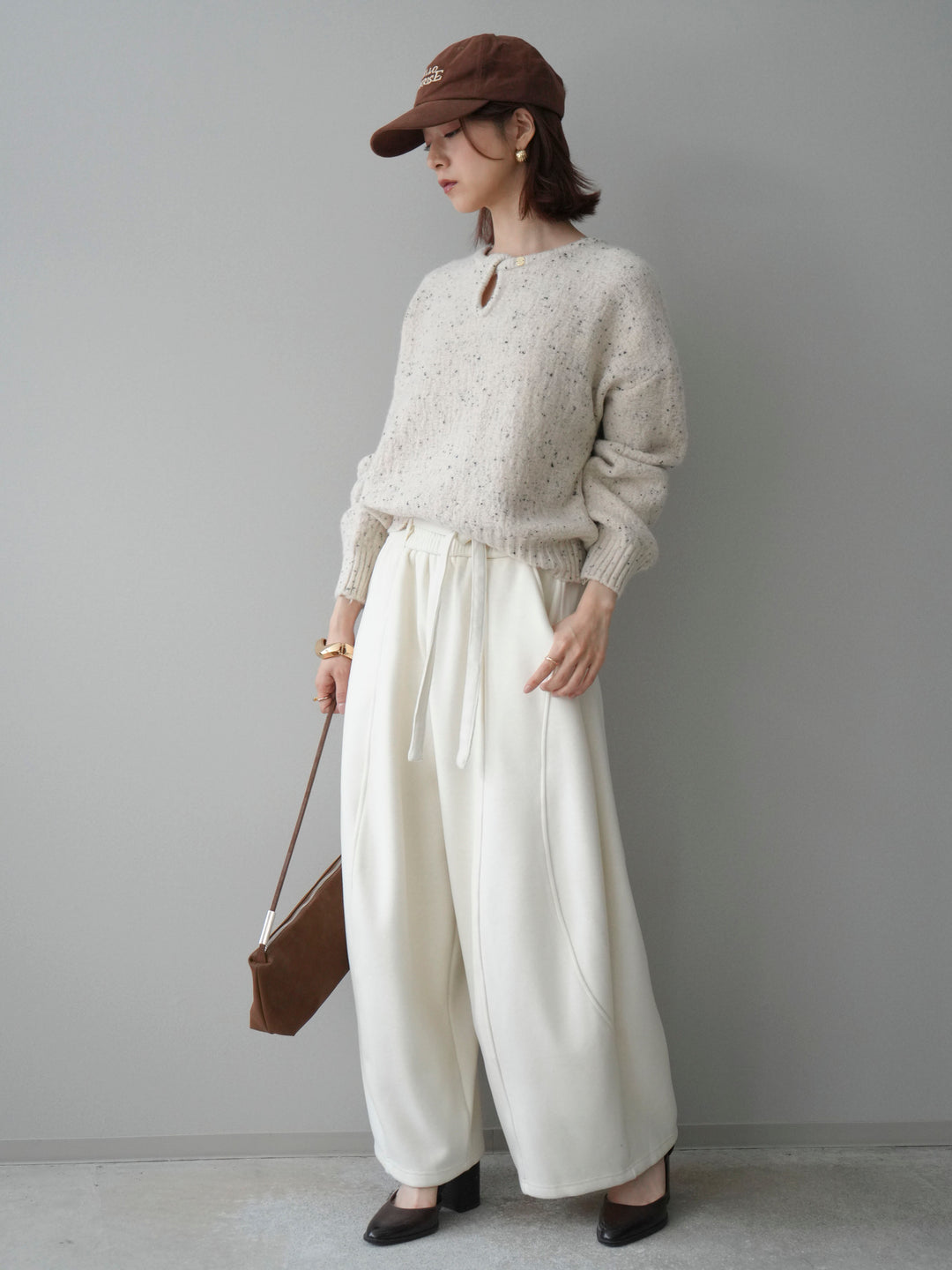 [SET]ツイストネックラメネップヤーンニットプルオーバー+ウエストベルトカーブラインスエットパンツ(2set)