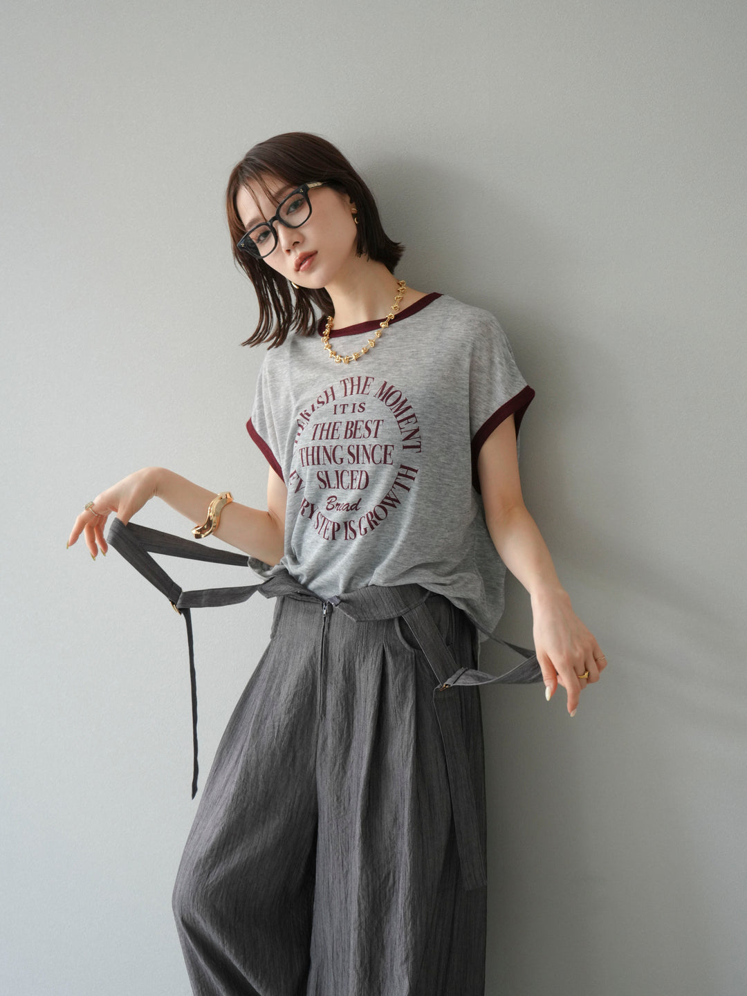 [SET]ストリングデザインハイウエストサロペット+シアーフライス ロゴプリントT (2set)