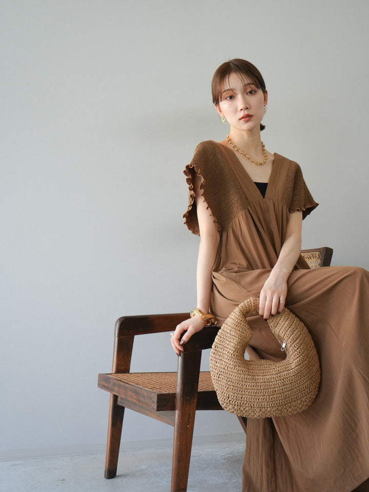 【預購】褶皺V領洋裝/米色