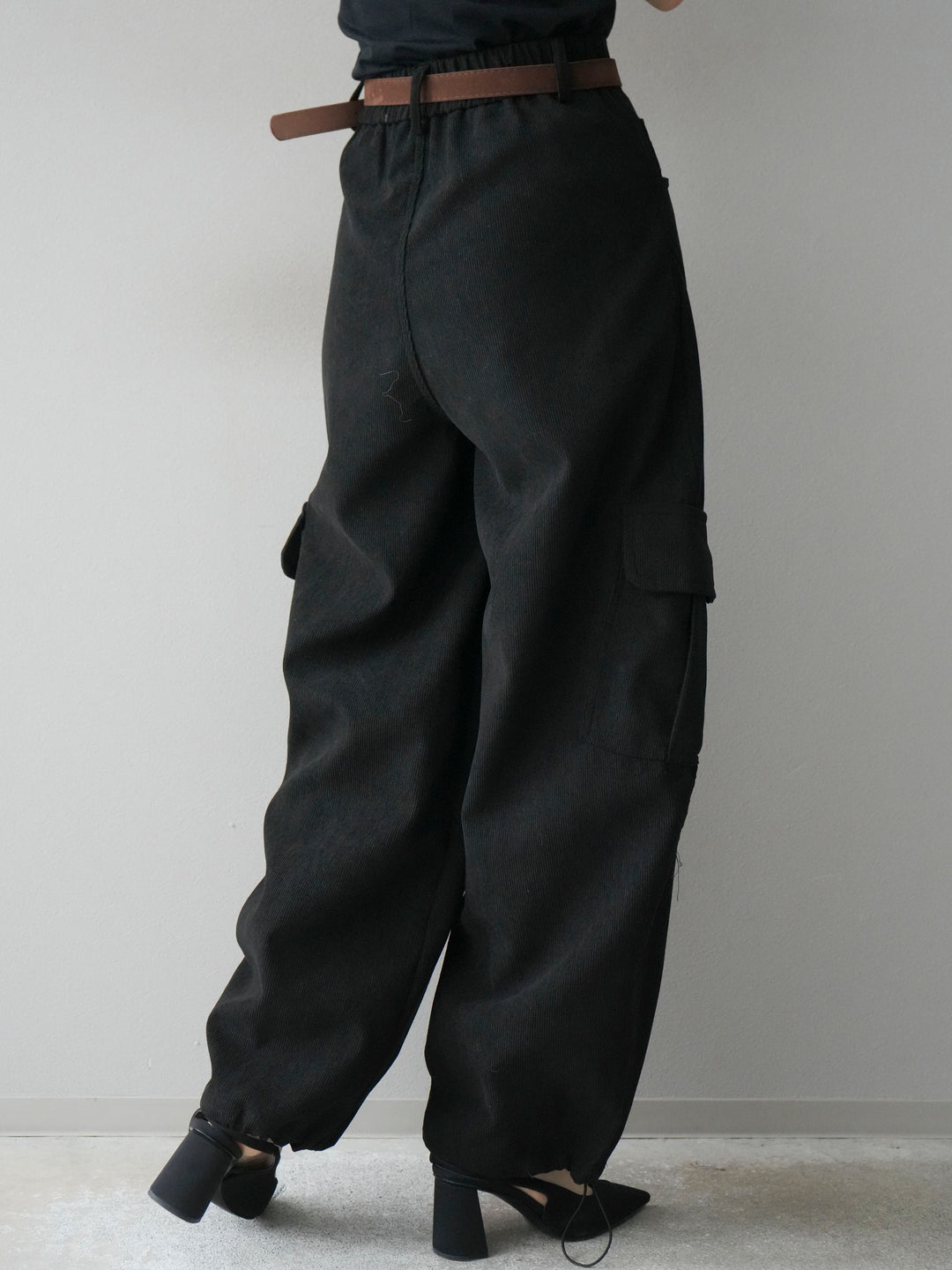 [予約]ベルト付コーデュロイカーゴパンツ/black