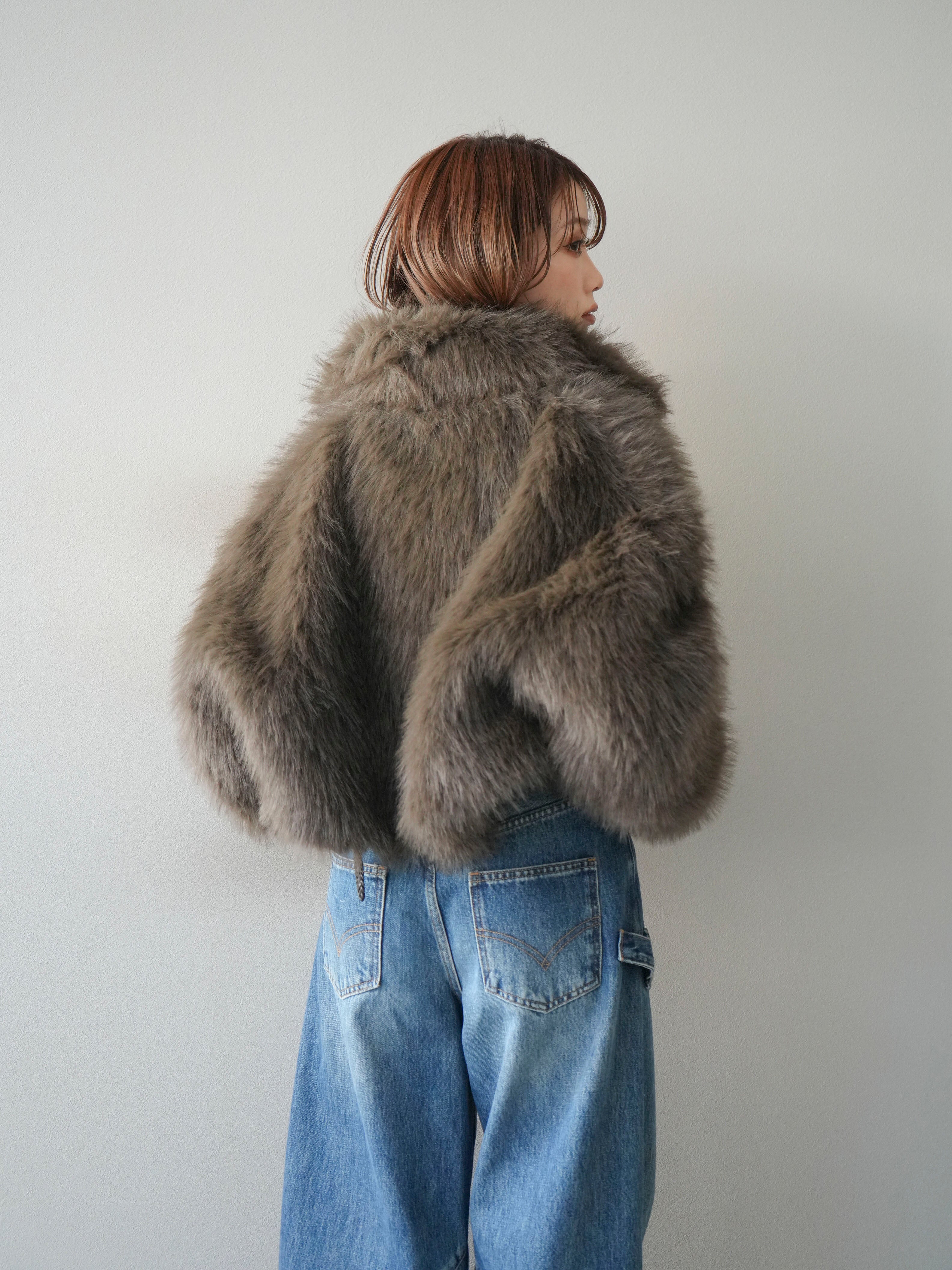 予約]フェイクファーショートZIPジャケット/brown – Lumier