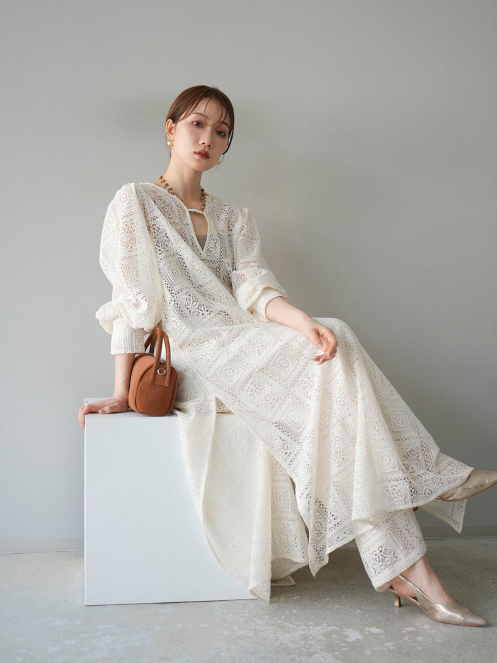 【套裝】塊蕾絲捲袖洋裝+塊蕾絲寬褲（2套）