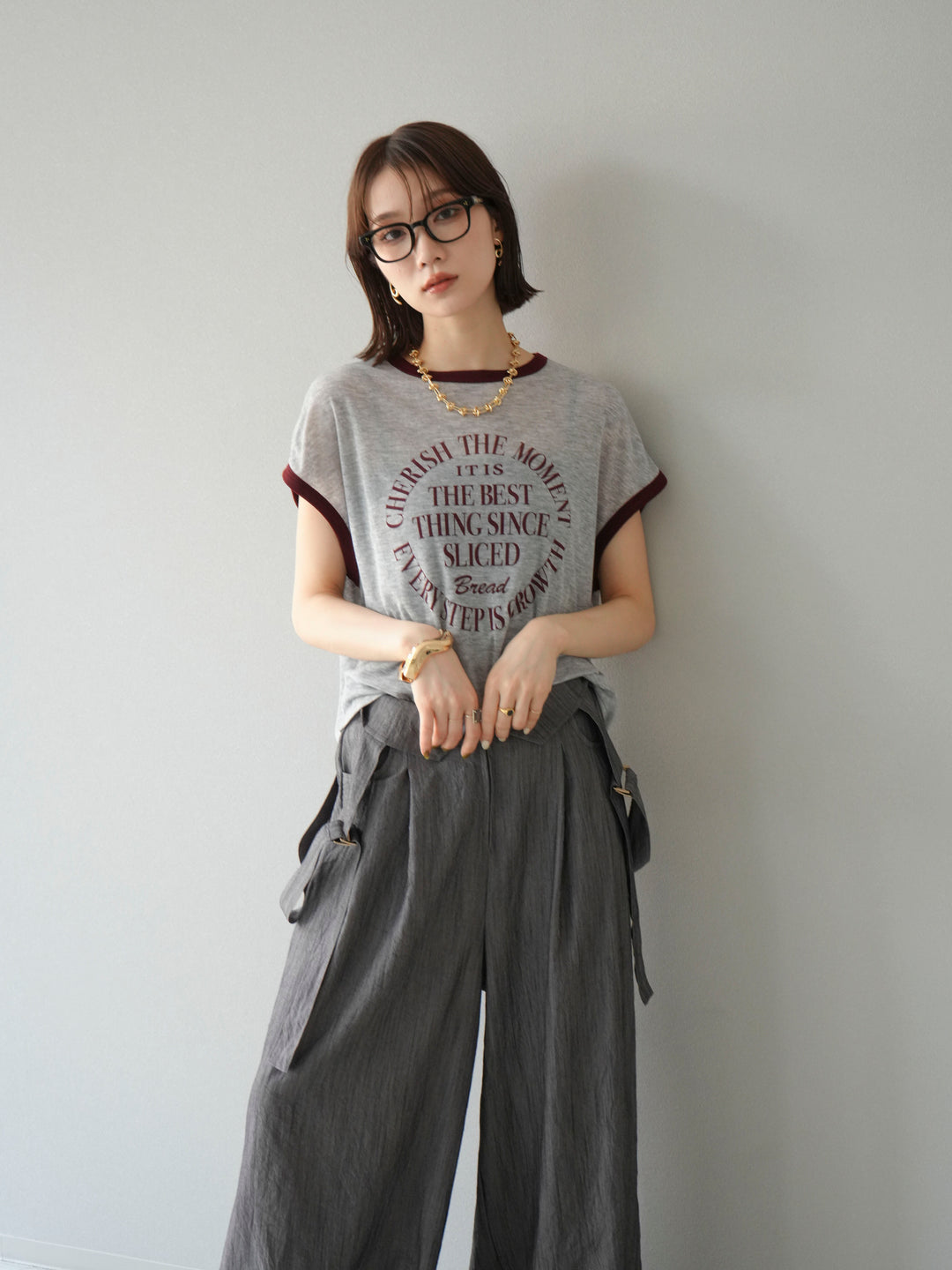 [SET]ストリングデザインハイウエストサロペット+シアーフライス ロゴプリントT (2set)