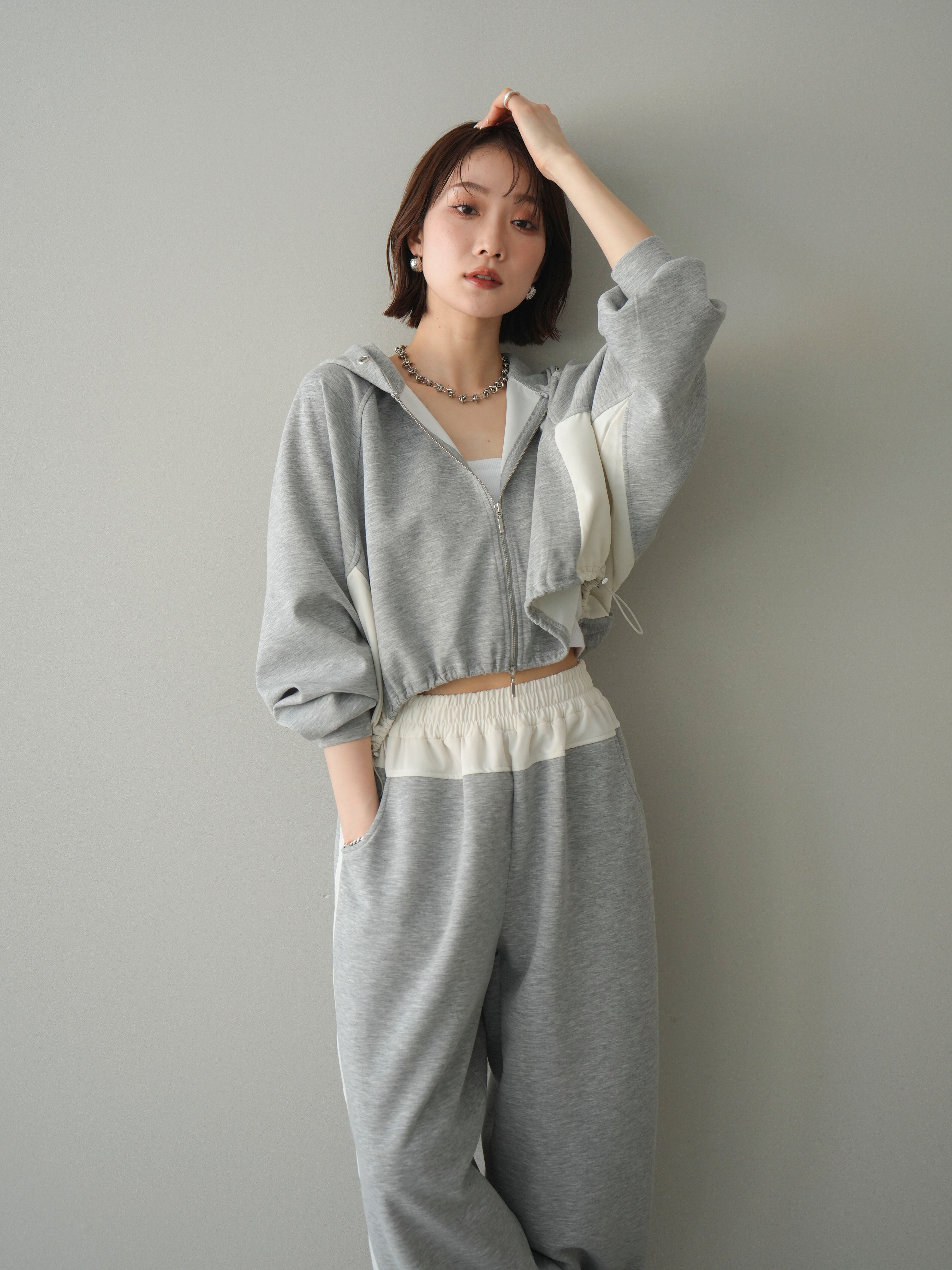 DXTEEN ジップアップフーディ グレー色 予約]バイカラー異素材ライトポンチクロップドZIPフーディー/gray – Lumier