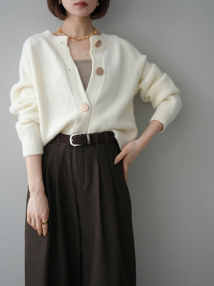 [予約]BIGボタンニットカーディガン/white