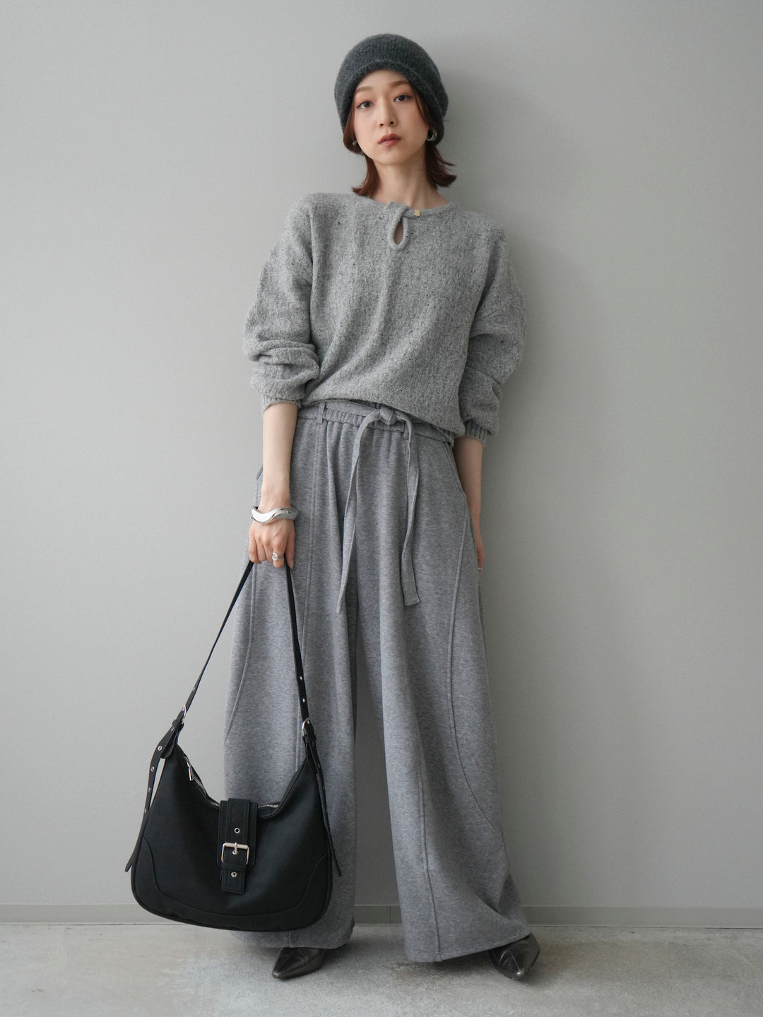 [SET]ツイストネックラメネップヤーンニットプルオーバー+ウエストベルトカーブラインスエットパンツ(2set)