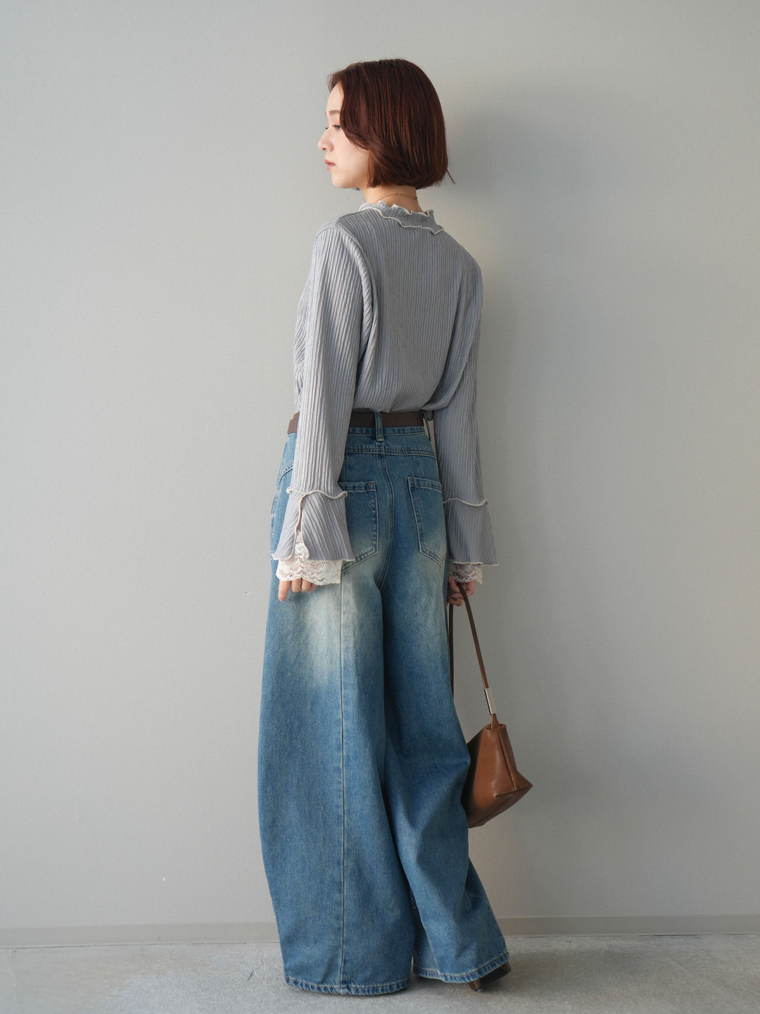 [予約]フロントビジューカーブデニムパンツ/blue