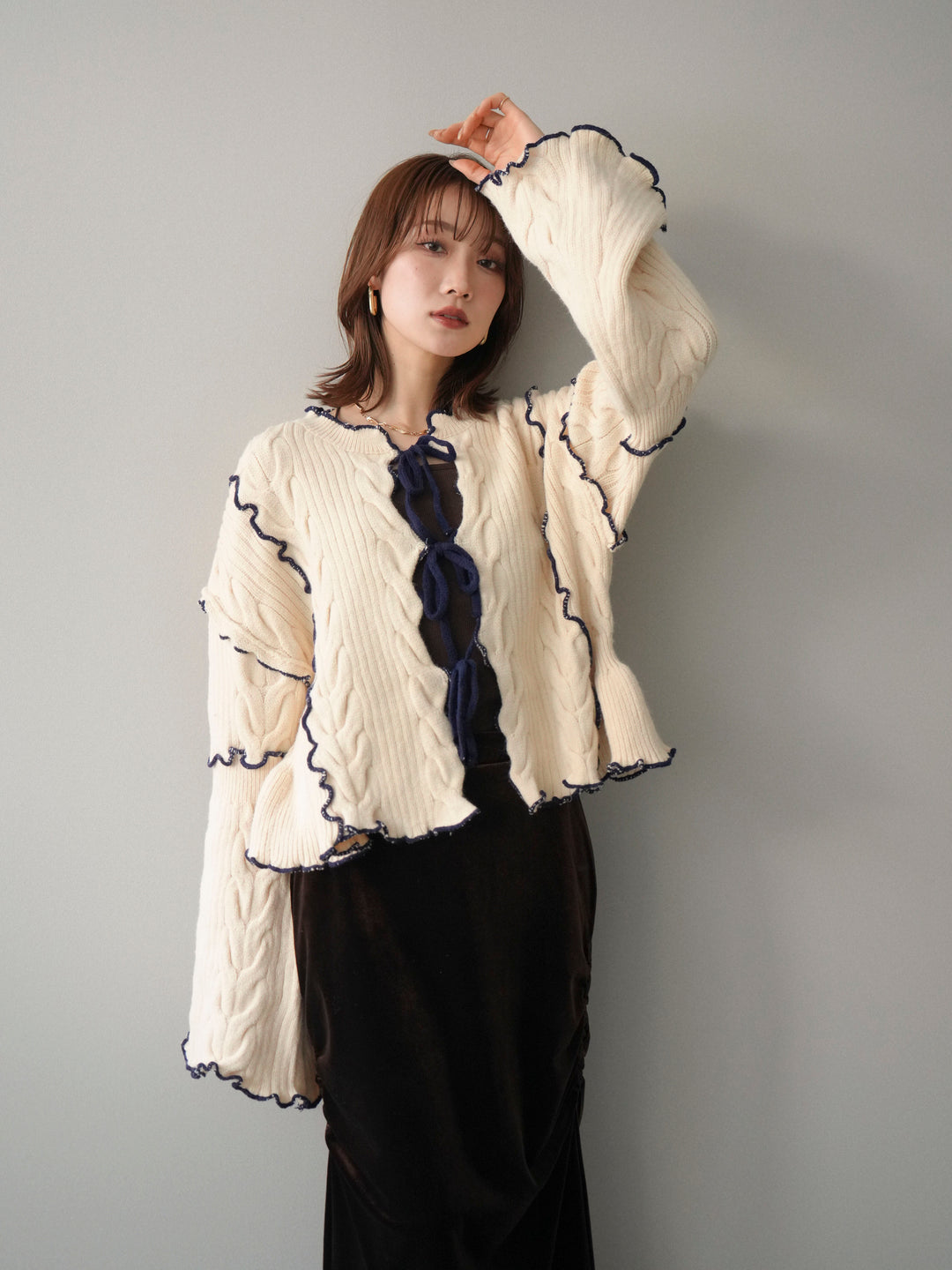 [SET]フロントリボン配色メローニットカーディガン+ギャザーベロアスカート(2set)