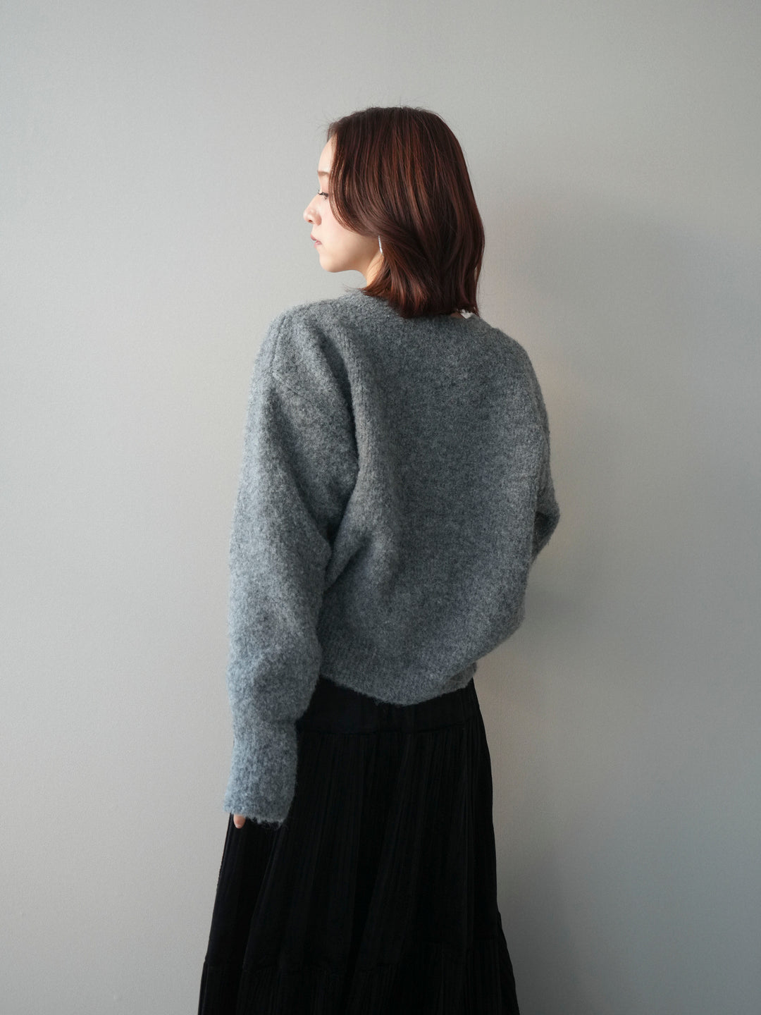 [SET]テープ刺繍ホック開きブークレニットカーディガン+ベロアティアードワッシャースカート(2set)