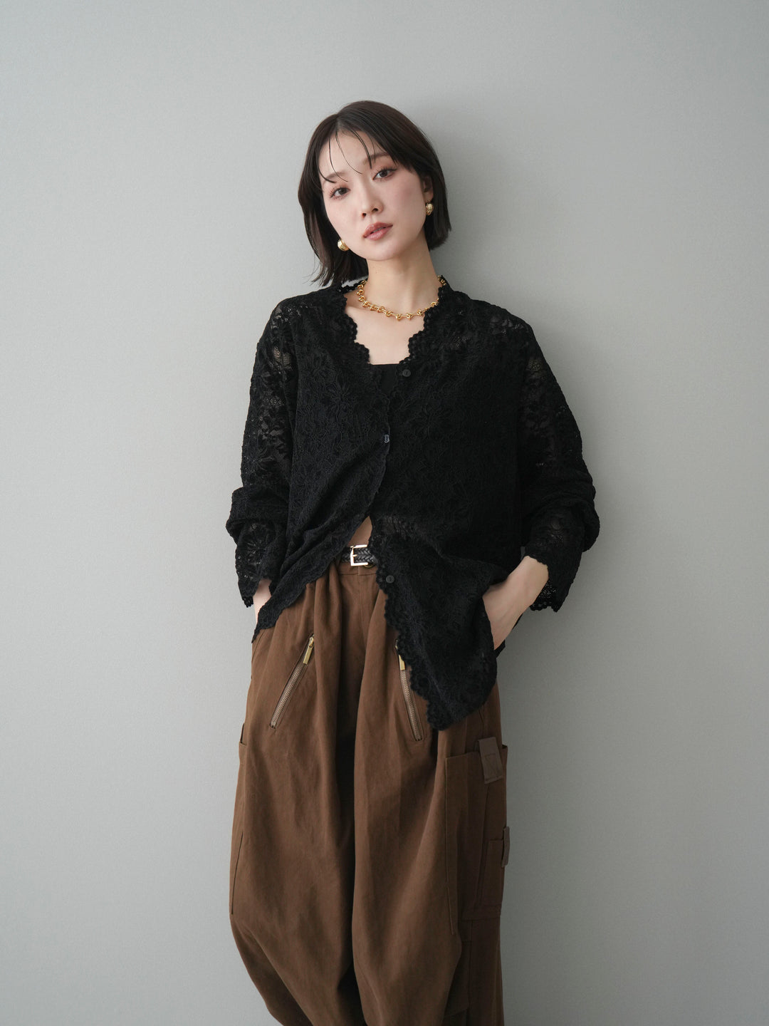 [予約]Vネックレースブラウス/black