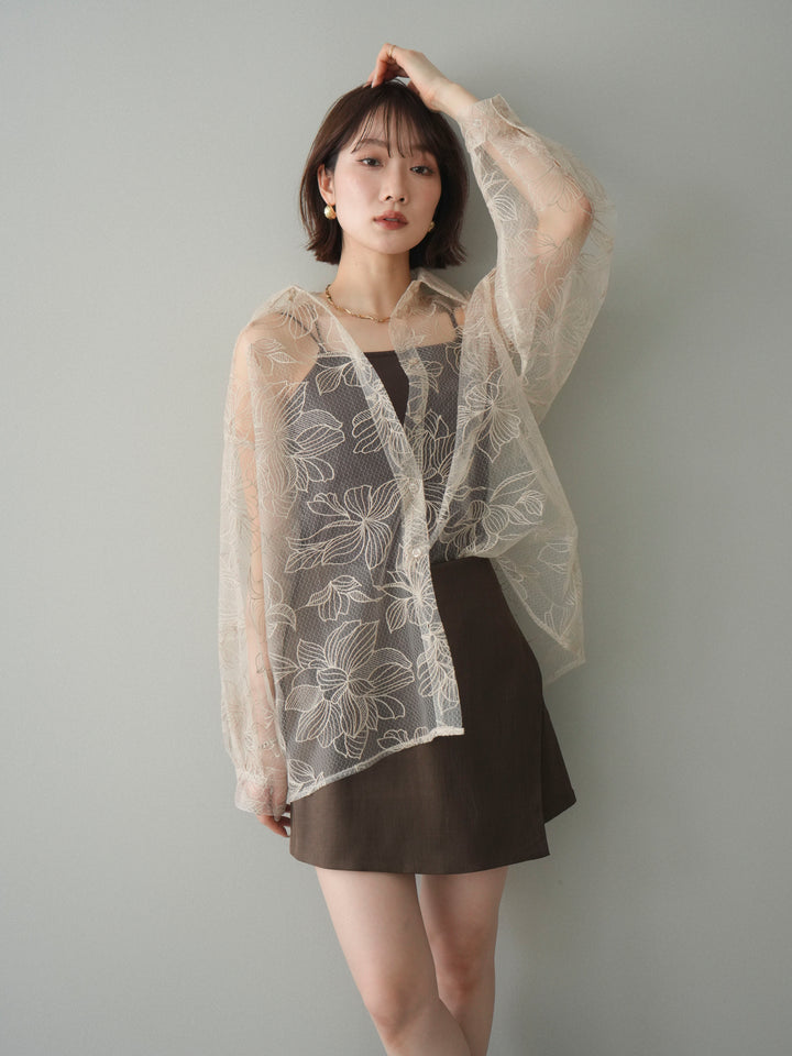 [予約]チュールフラワー刺繍オーバーシャツ/ecru