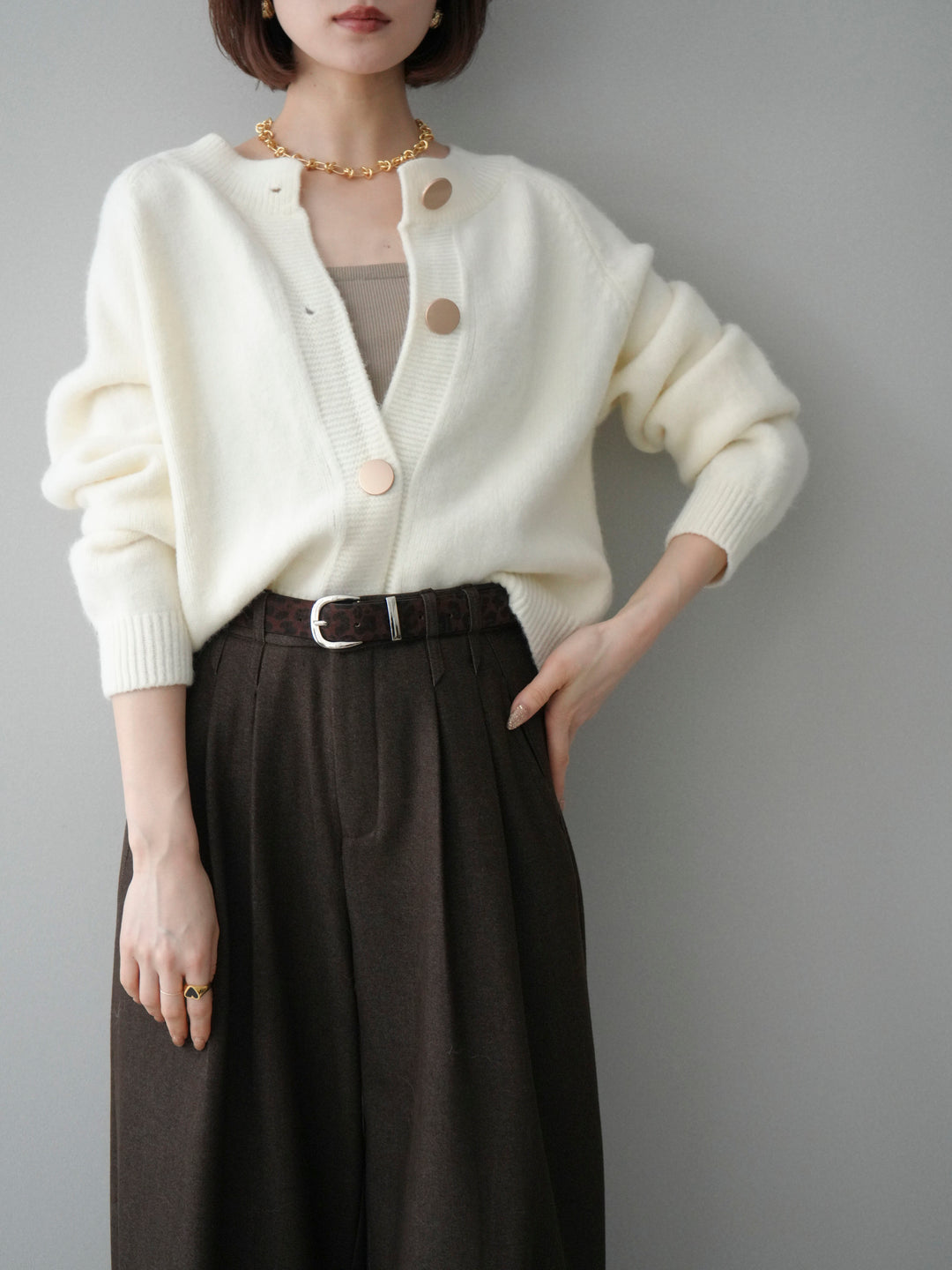 [SET]BIGボタンニットカーディガン+アニマル柄ベルト付きウールタッチワイドパンツ(2set)