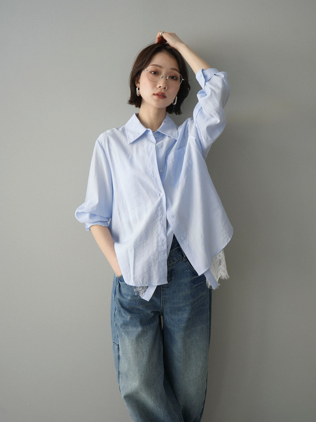 [予約]レイヤードデザイン裾レースブラウス/blue