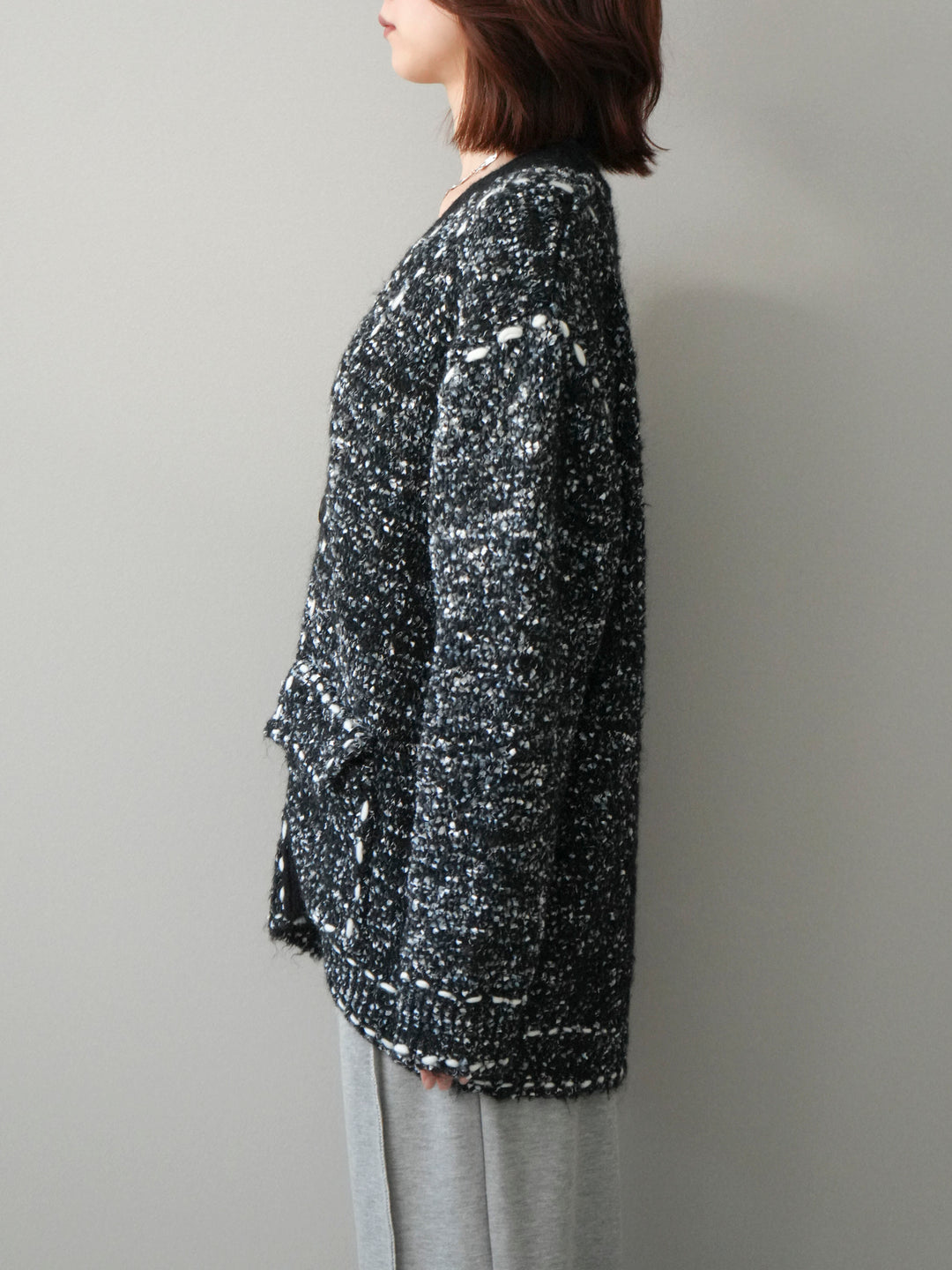 [予約]ブークレハンドステッチニットカーディガン/black