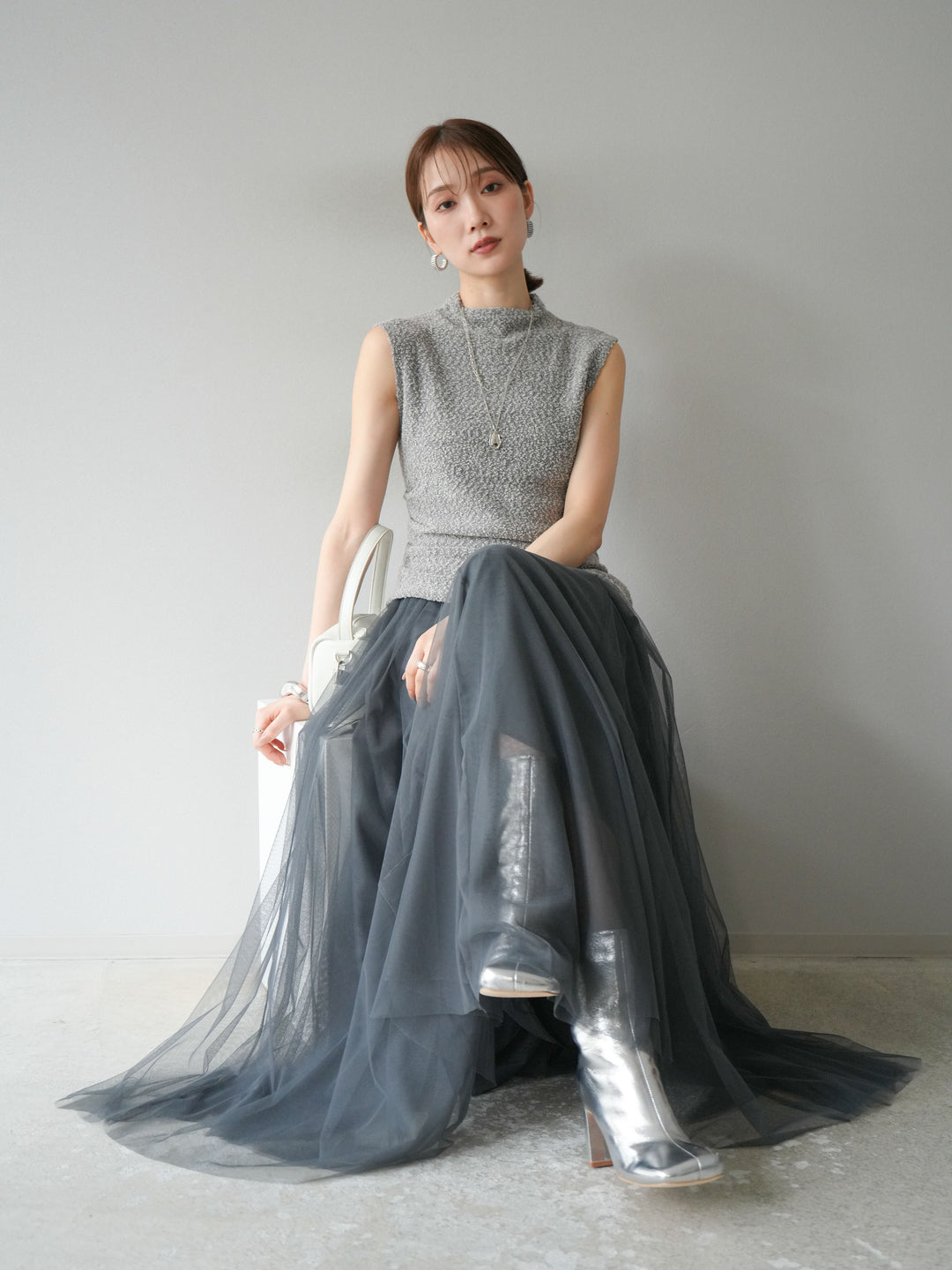 [SET]ブークレアシメニットノースリーブトップス+チュールボリュームスカート(2set)