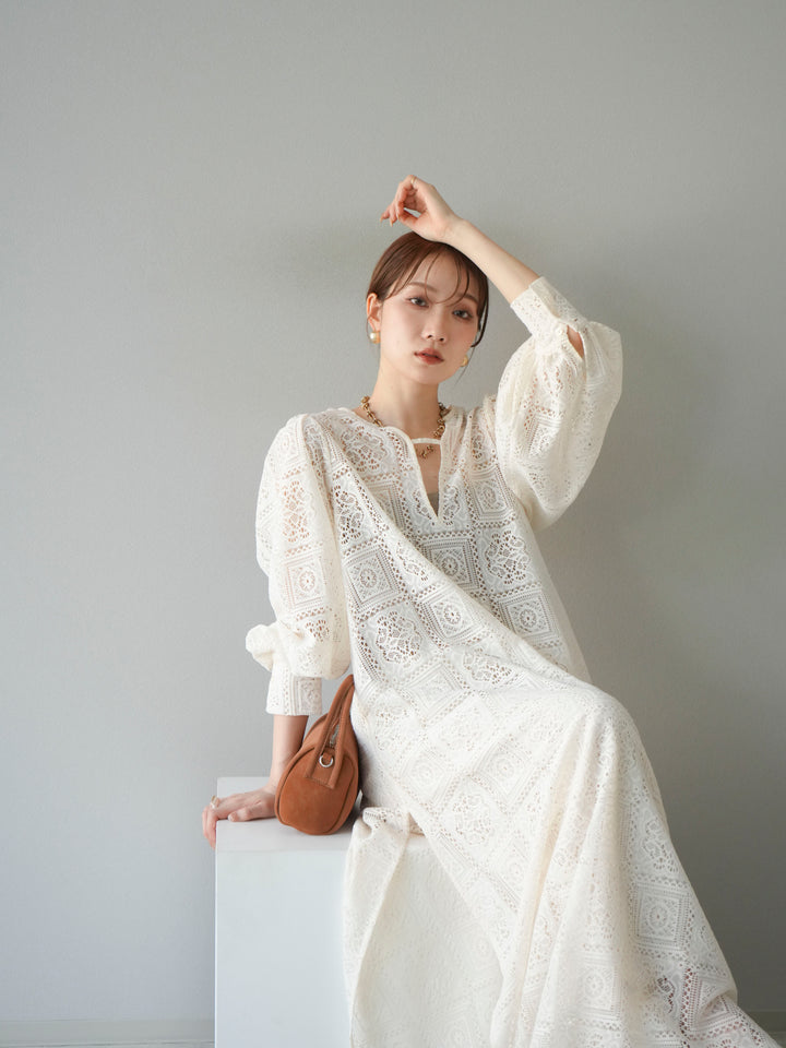 【套裝】塊蕾絲捲袖洋裝+塊蕾絲寬褲（2套）