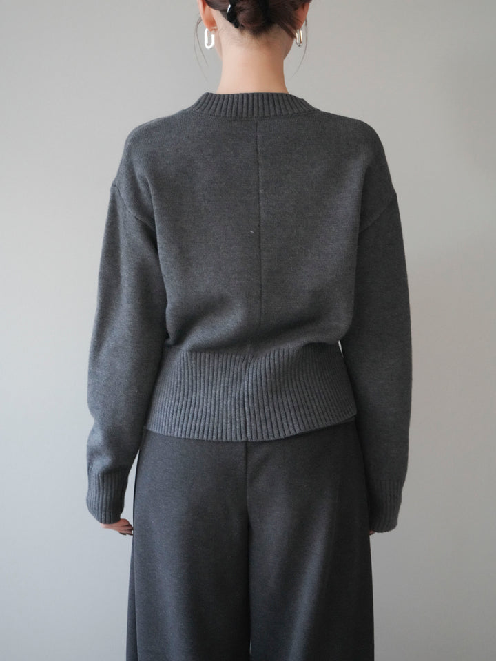 [予約]フロントスリットネックアンサンブルニット/charcoal