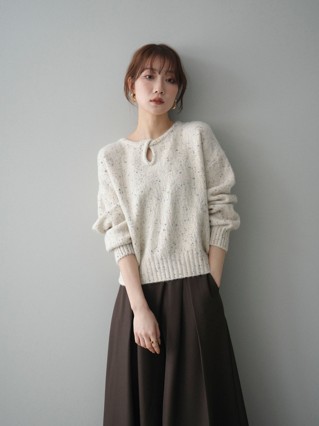 [SET]ツイストネックラメネップヤーンニットプルオーバー+テープベルトタックバギーパンツ(2set)