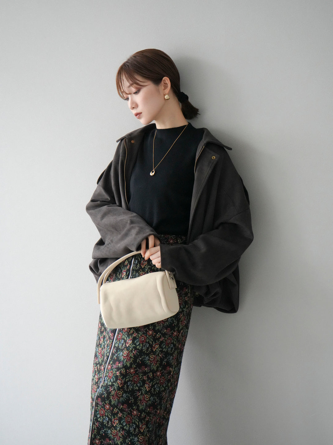 [SET] 麂皮外套上衣 + 小領法式針織上衣（2 組）