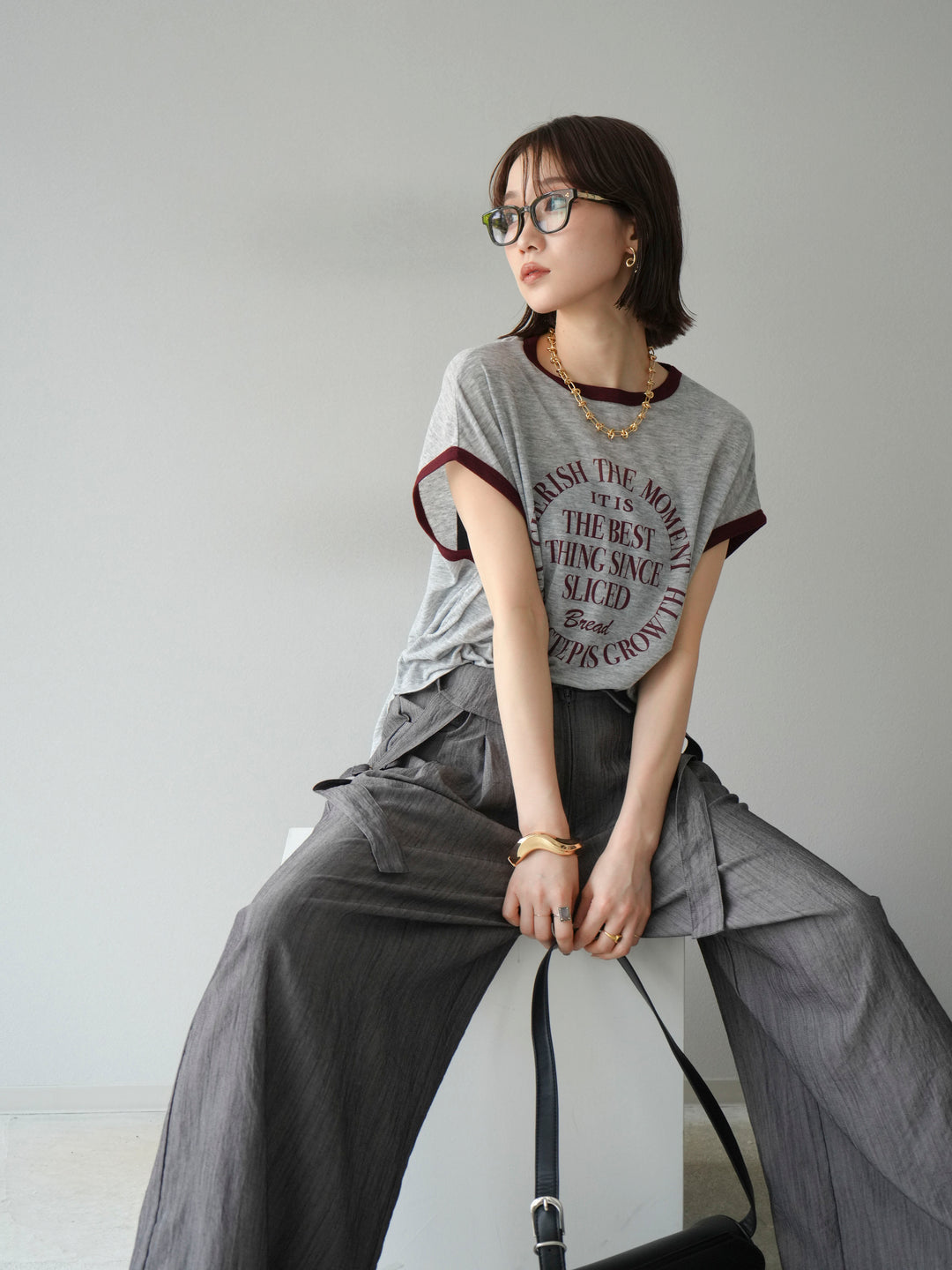 [SET]ストリングデザインハイウエストサロペット+シアーフライス ロゴプリントT (2set)