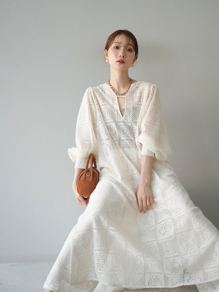 【套裝】塊蕾絲捲袖洋裝+塊蕾絲寬褲（2套）