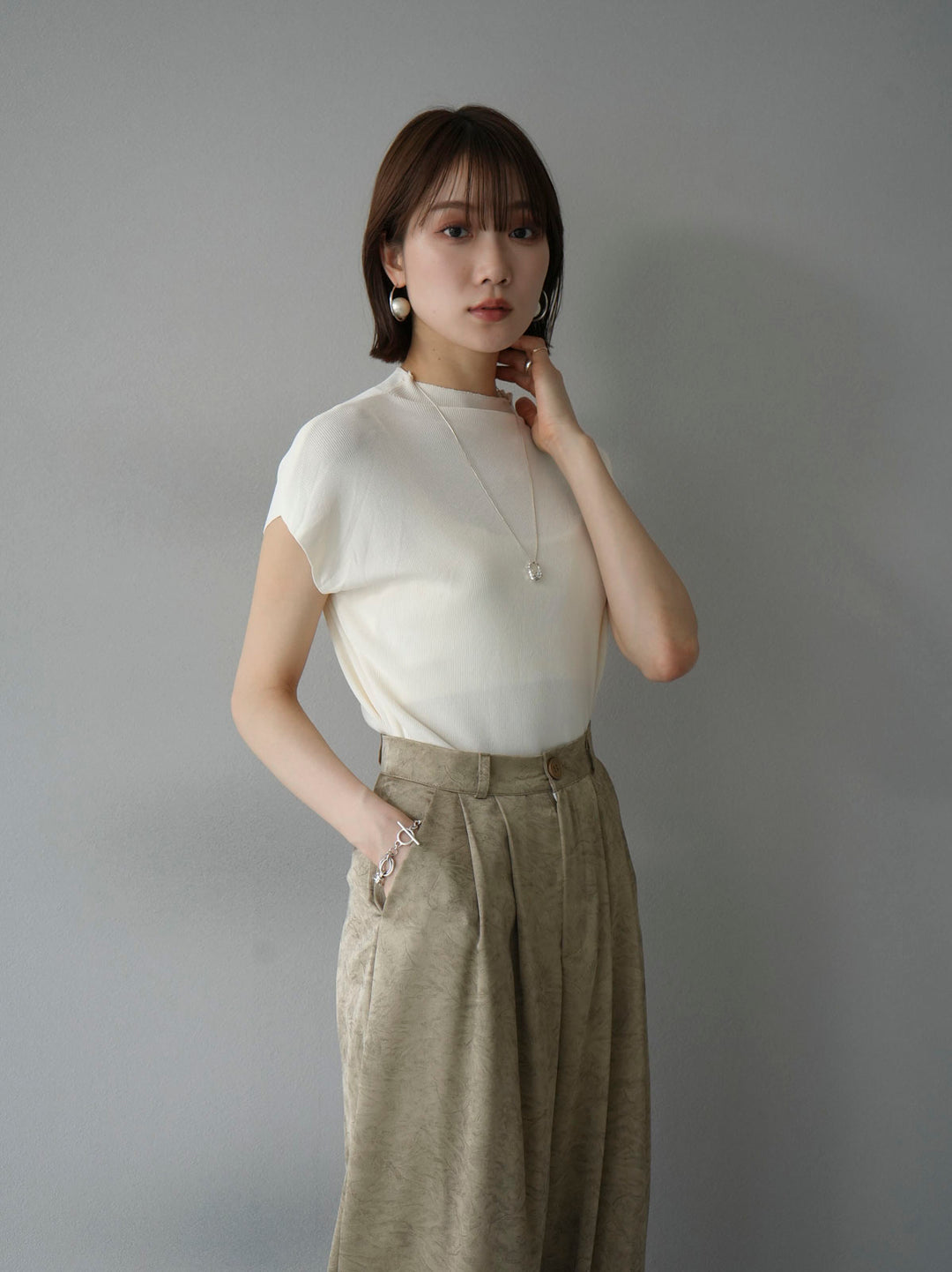 [Pre-order] Petite Neck Side Shirring Summer Knit Top/Ivory