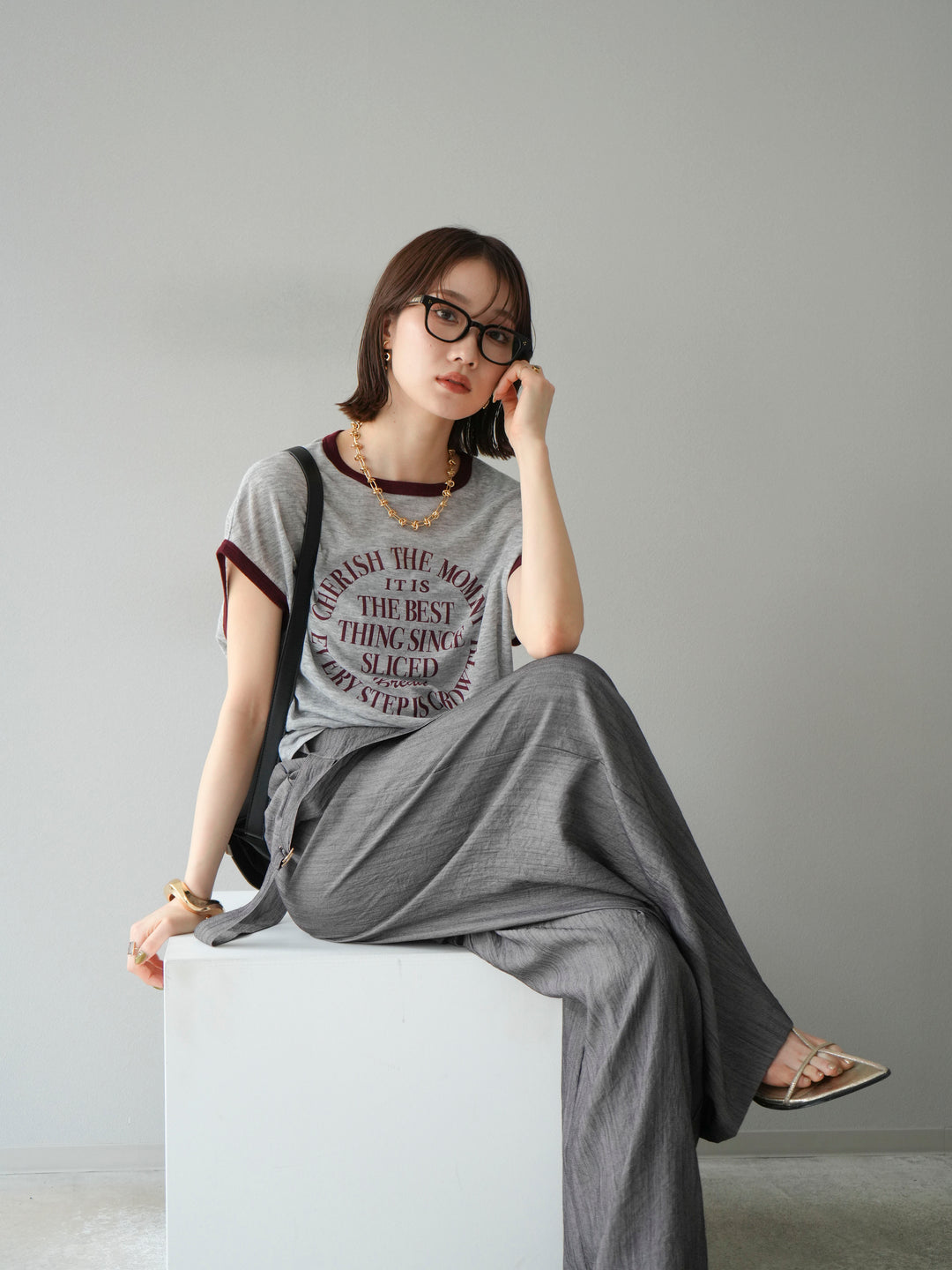 [SET]ストリングデザインハイウエストサロペット+シアーフライス ロゴプリントT (2set)