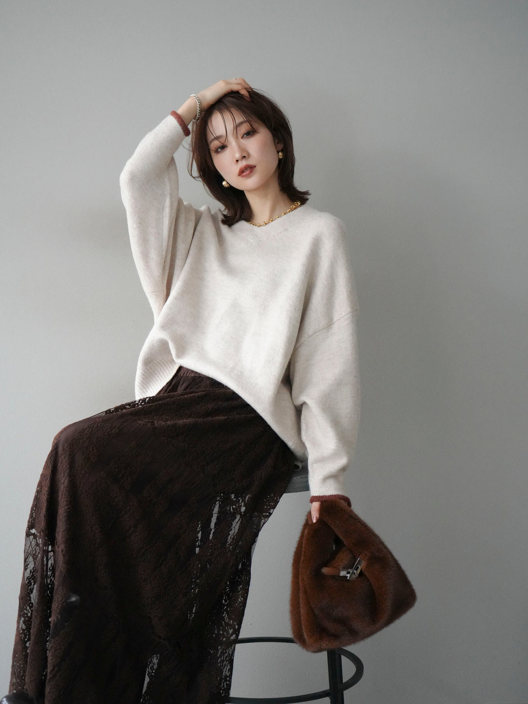 [SET]Vネック配色スリーブニットプルオーバー+選べるアクセセット(2set)