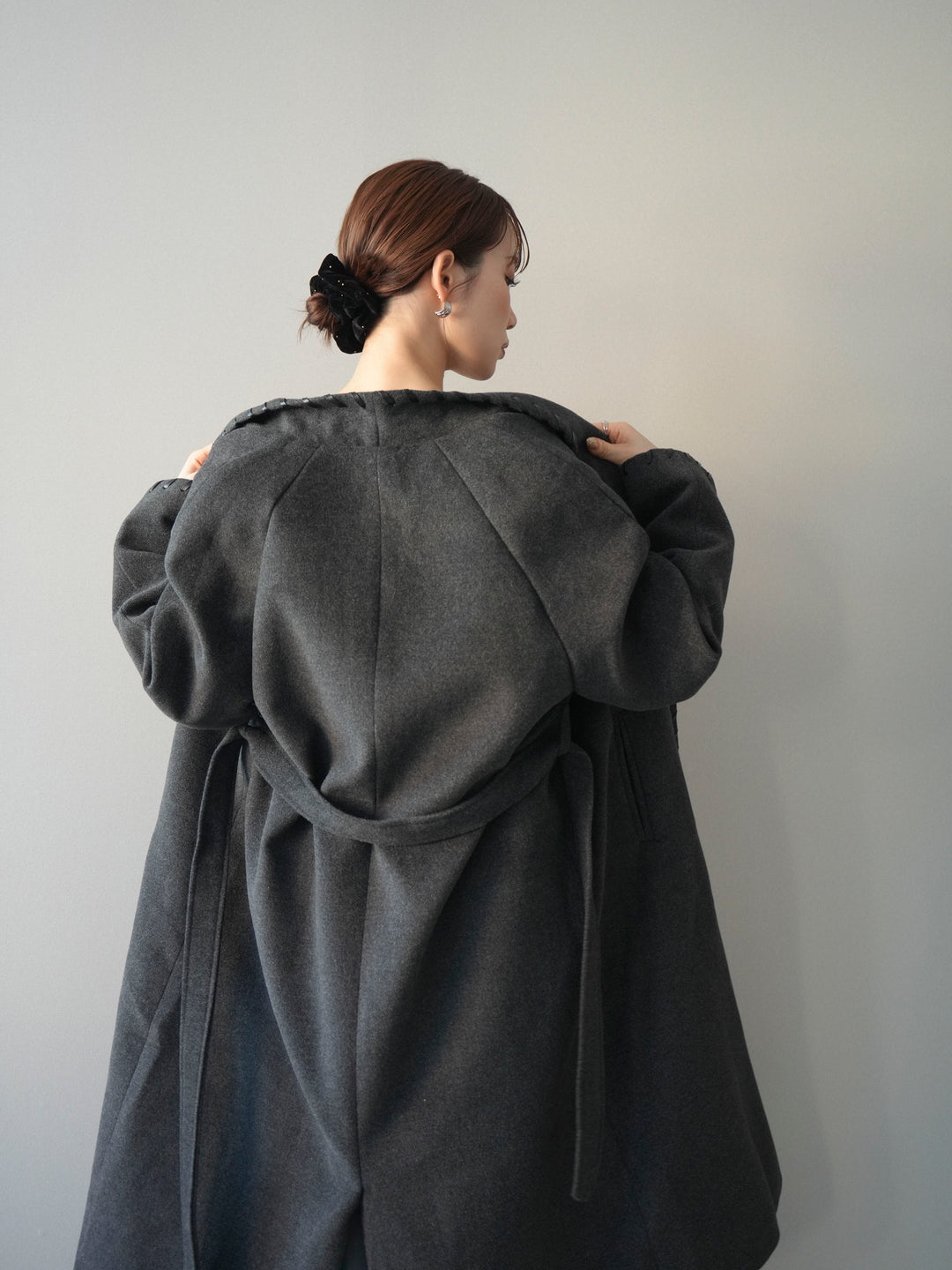 [SET]ハンドステッチ裏中綿ロングコート+ツイストネックラメネップヤーンニットプルオーバー(2set)