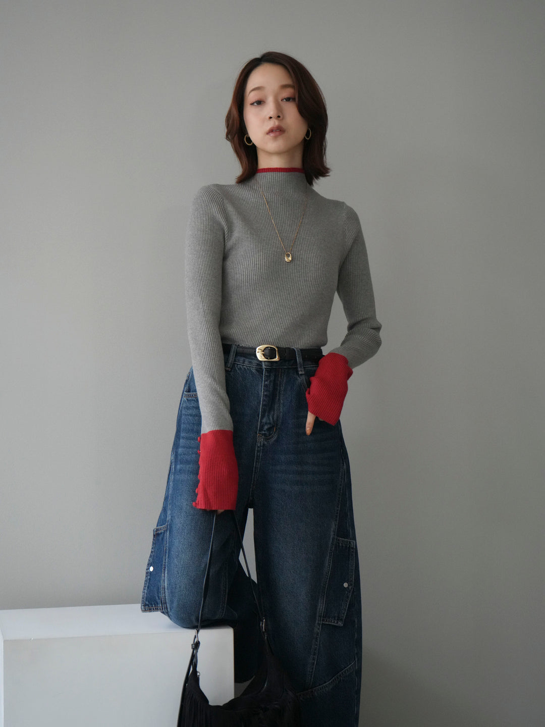 [予約]袖ボタンハイネック配色リブニットトップス/gray