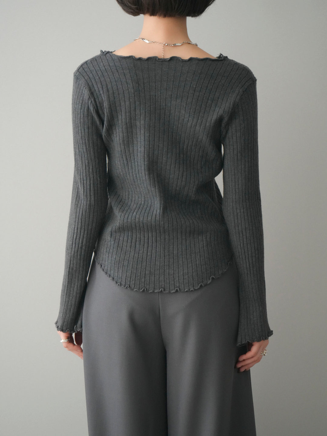 [予約]レースネックレースアップリブニットトップス/gray