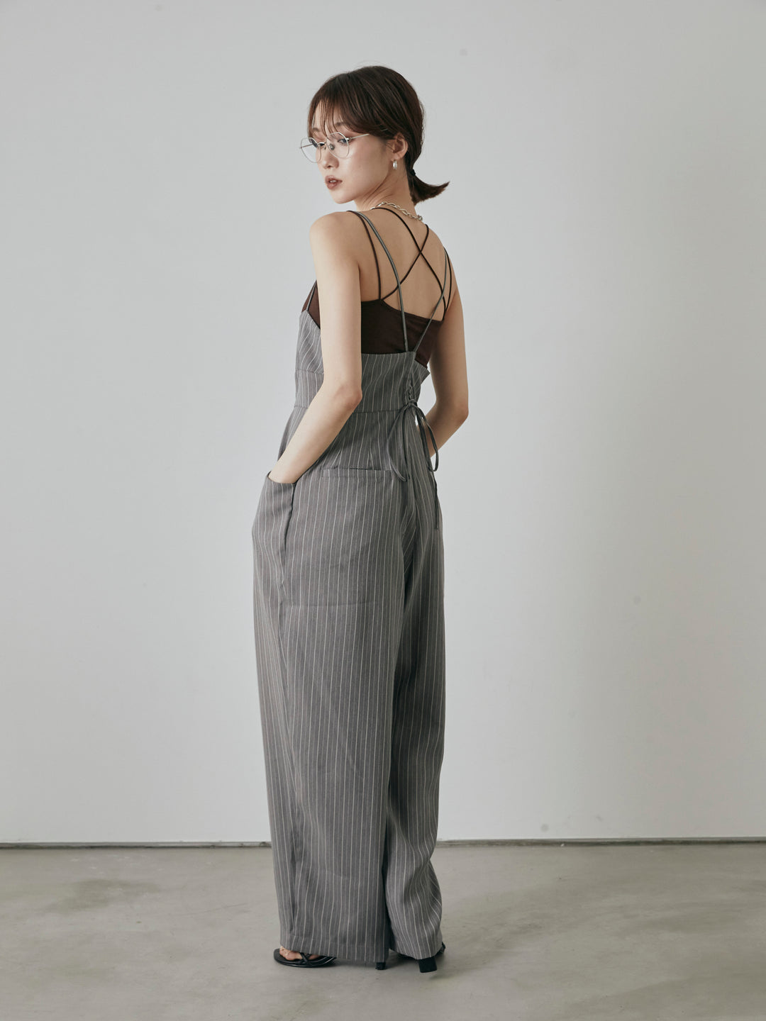 [予約]ヘリンボーンストライプサロペット/チャコール