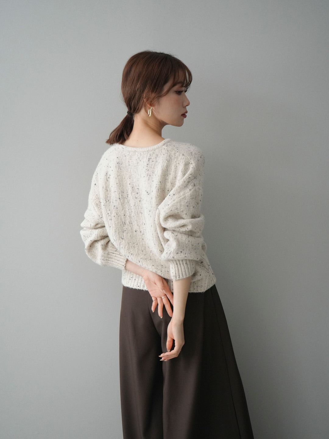 [SET]ツイストネックラメネップヤーンニットプルオーバー+テープベルトタックバギーパンツ(2set)