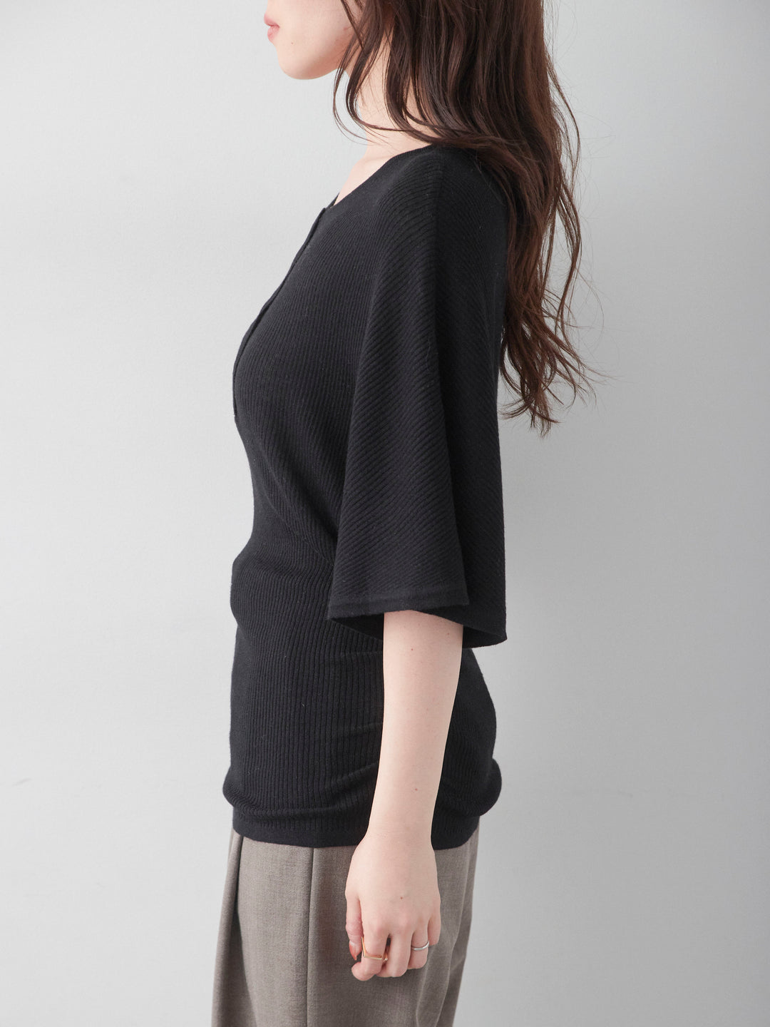 [予約]ヘンリードルマンリブニットトップス/black
