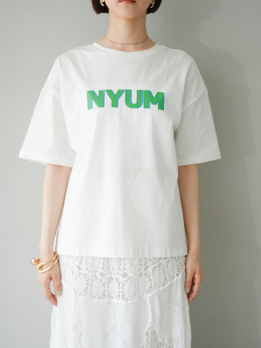 [預購] “NYUM” 標誌印花 Dry Touch 棉質 T卹/米白色