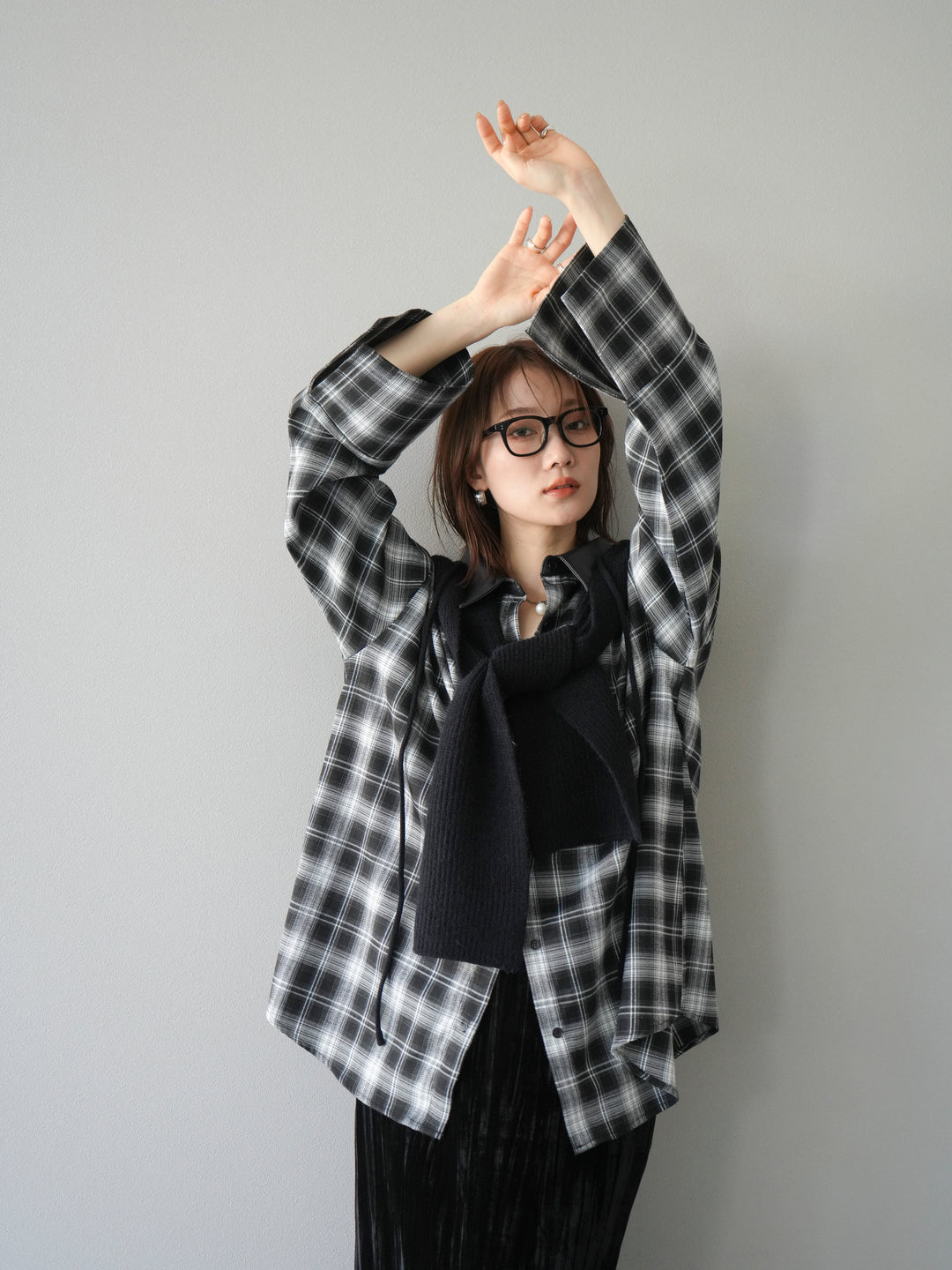 [SET]レザー襟オンブレチェックオーバーシャツ +クラッシュベロアナロースカート(2set)