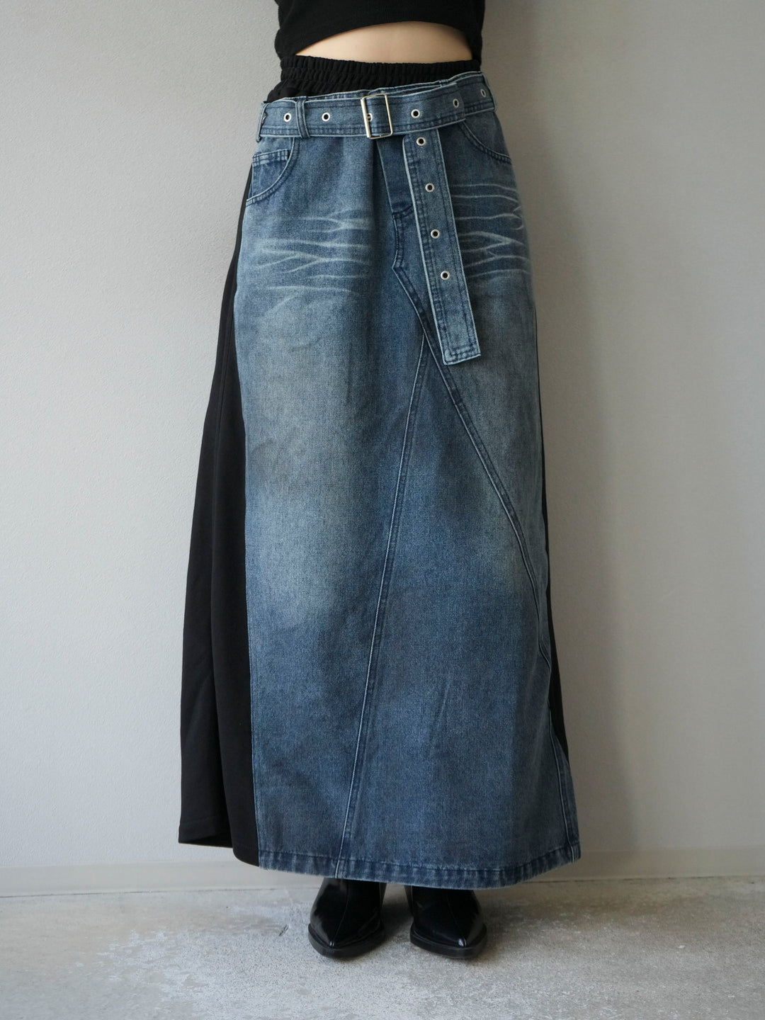[予約]デザインベルトデニムドッキングスウェットスカート/ブラック