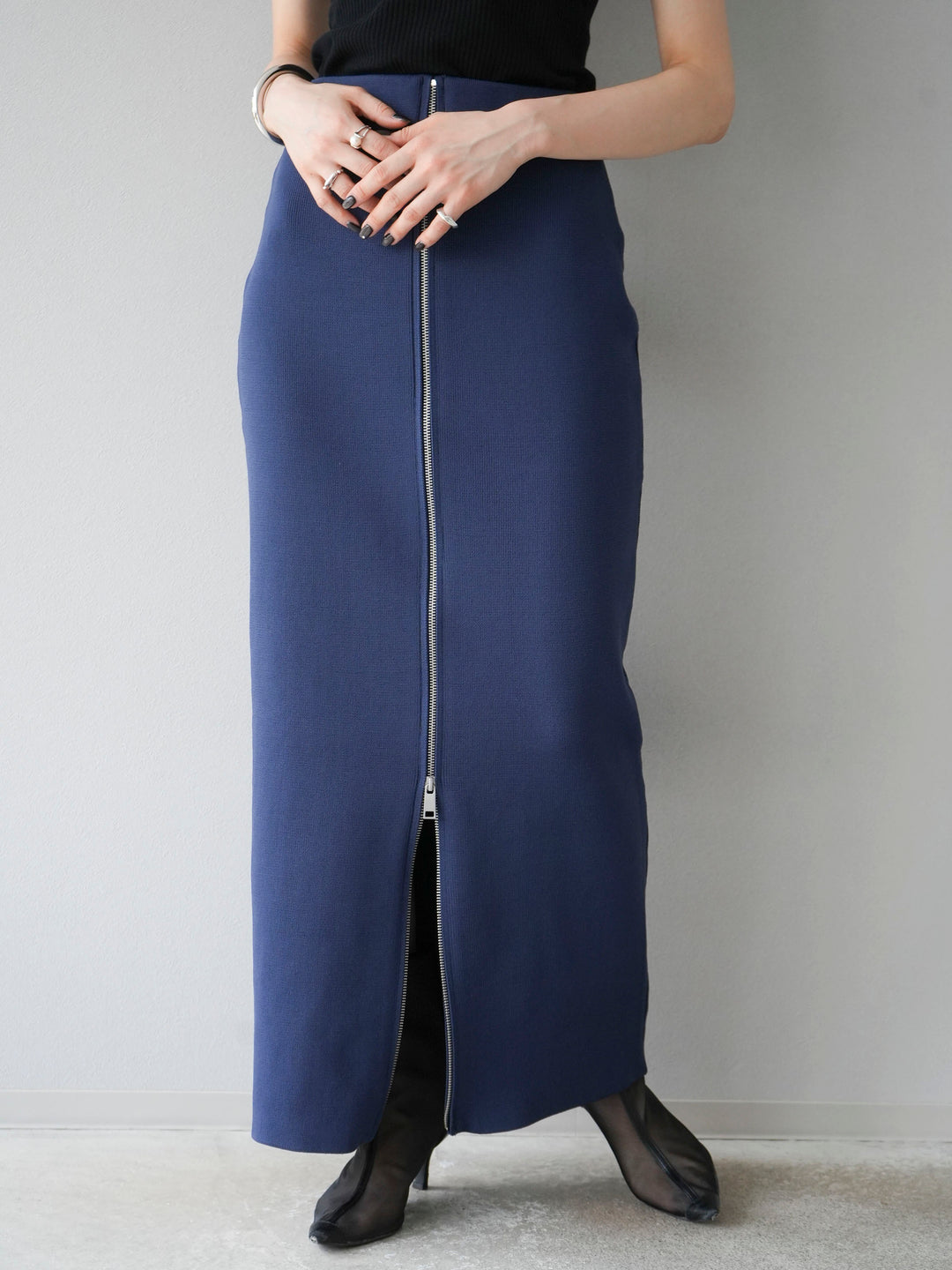 [予約]フロントジップニットタイトスカート/ネイビー