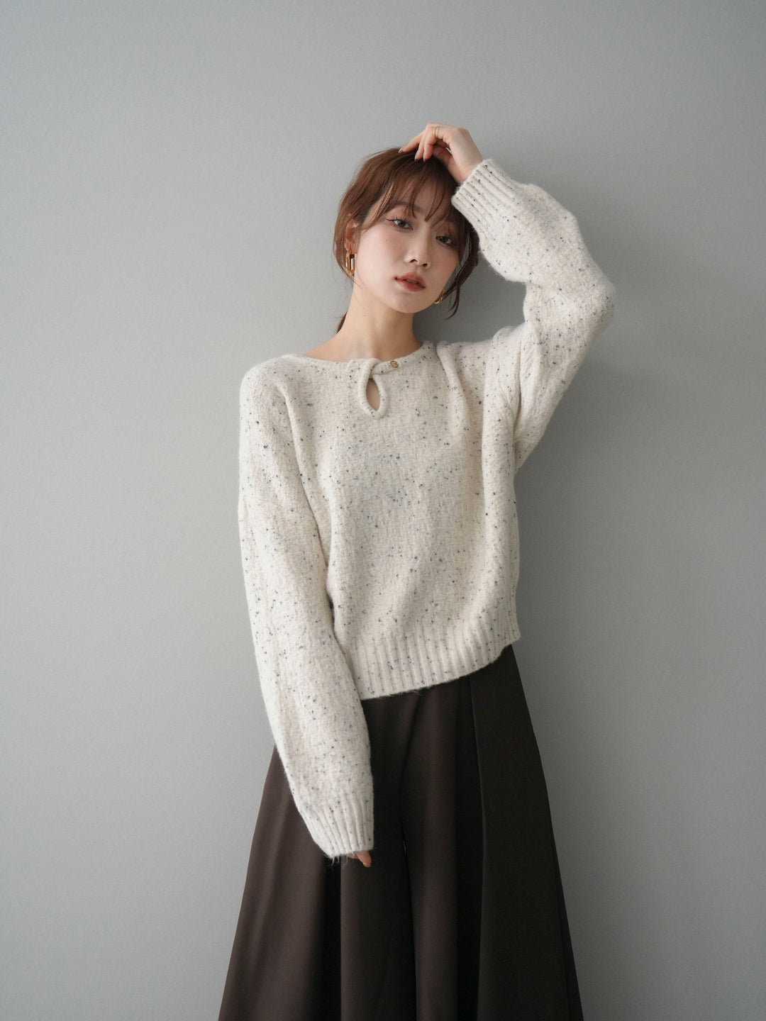 [SET]ツイストネックラメネップヤーンニットプルオーバー+テープベルトタックバギーパンツ(2set)