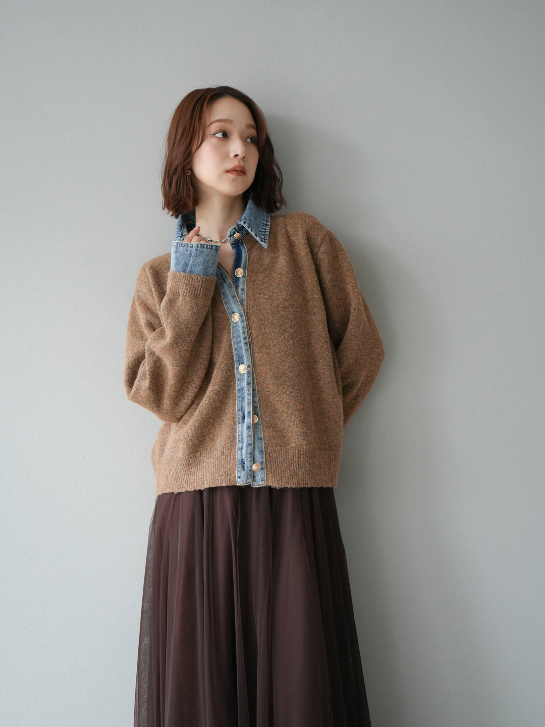 【預購】牛仔領紐扣針織開襟衫/駝色