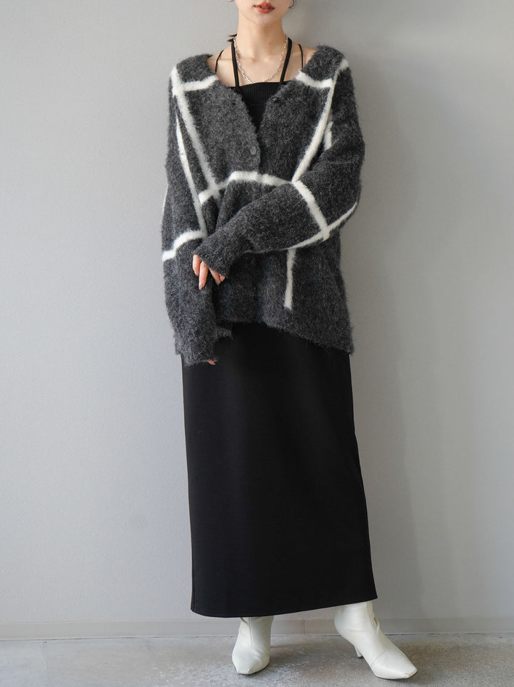 [預訂] 毛絨格紋開襟衫/炭灰