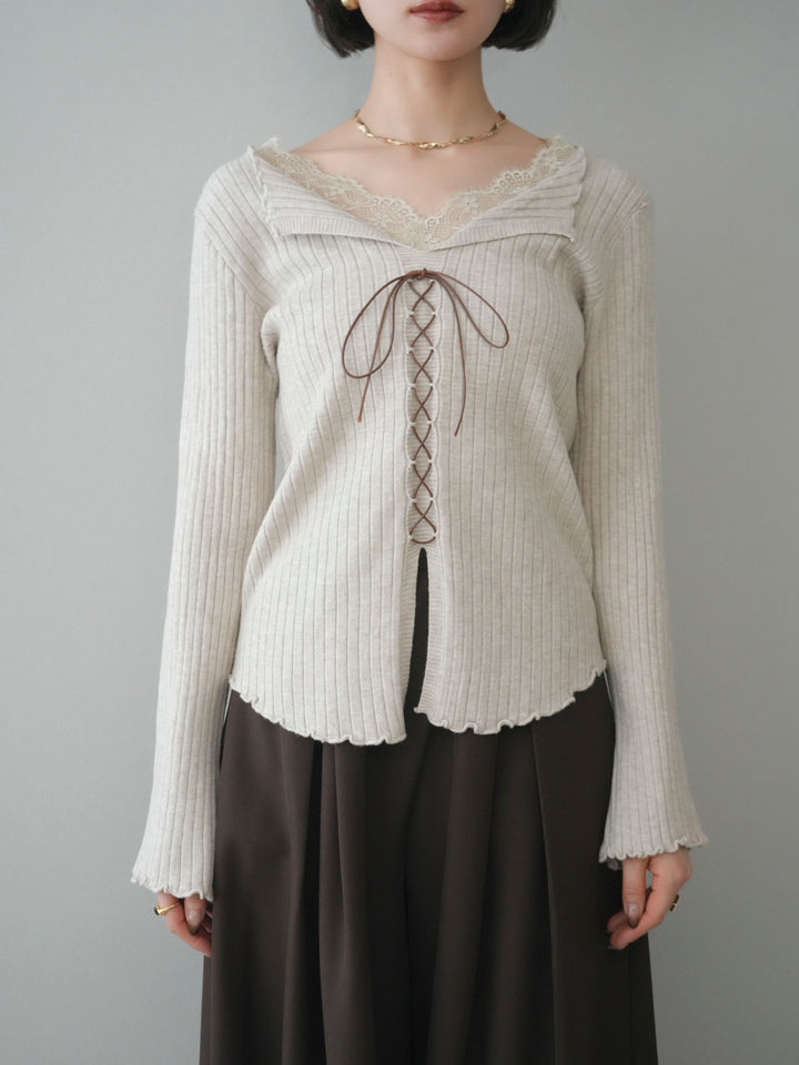 [予約]レースネックレースアップリブニットトップス/greige