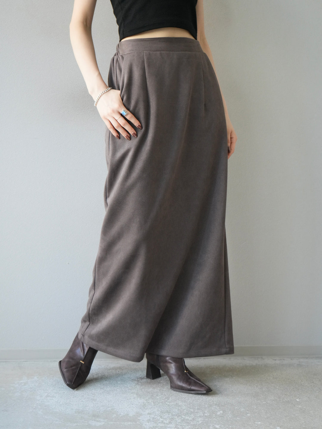 [予約]スエードタイトスカート/チャコール