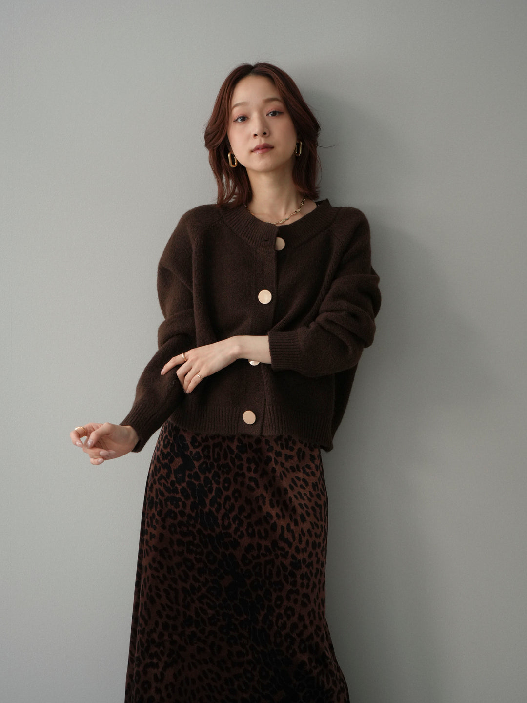 [SET]BIGボタンニットカーディガン+レオパードベロアナロースカート(2set)