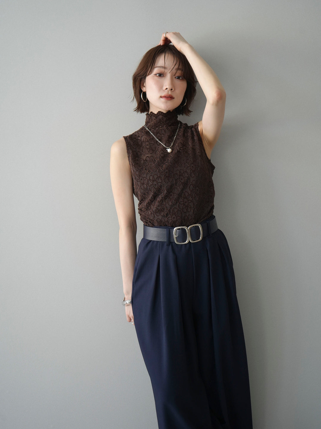[予約]ノースリーブプチネックフラワージャガードトップス/brown