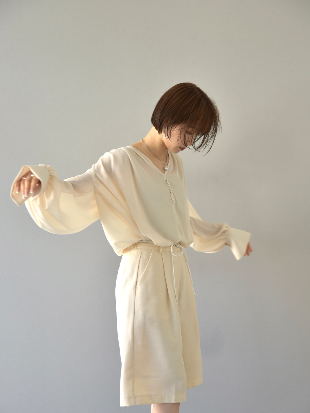 [予約]TUCK CHIFFON BLOUSE/IVORY