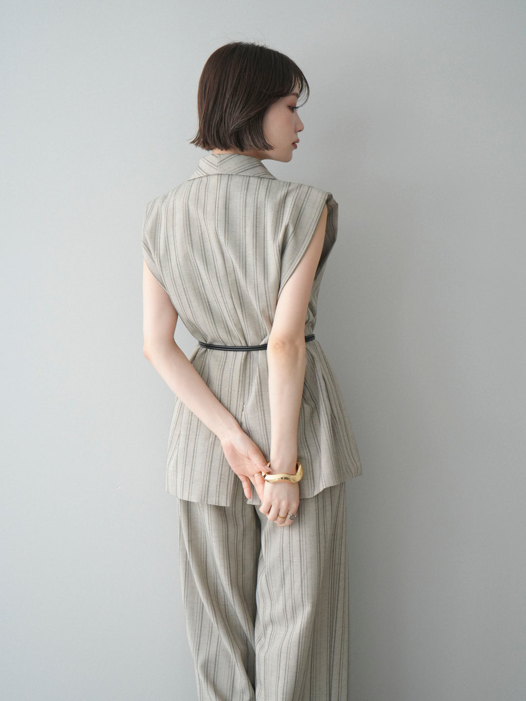 [SET]モチーフベルト付ストライプジレ＆パンツSETUP+選べるアクセセット(2set)