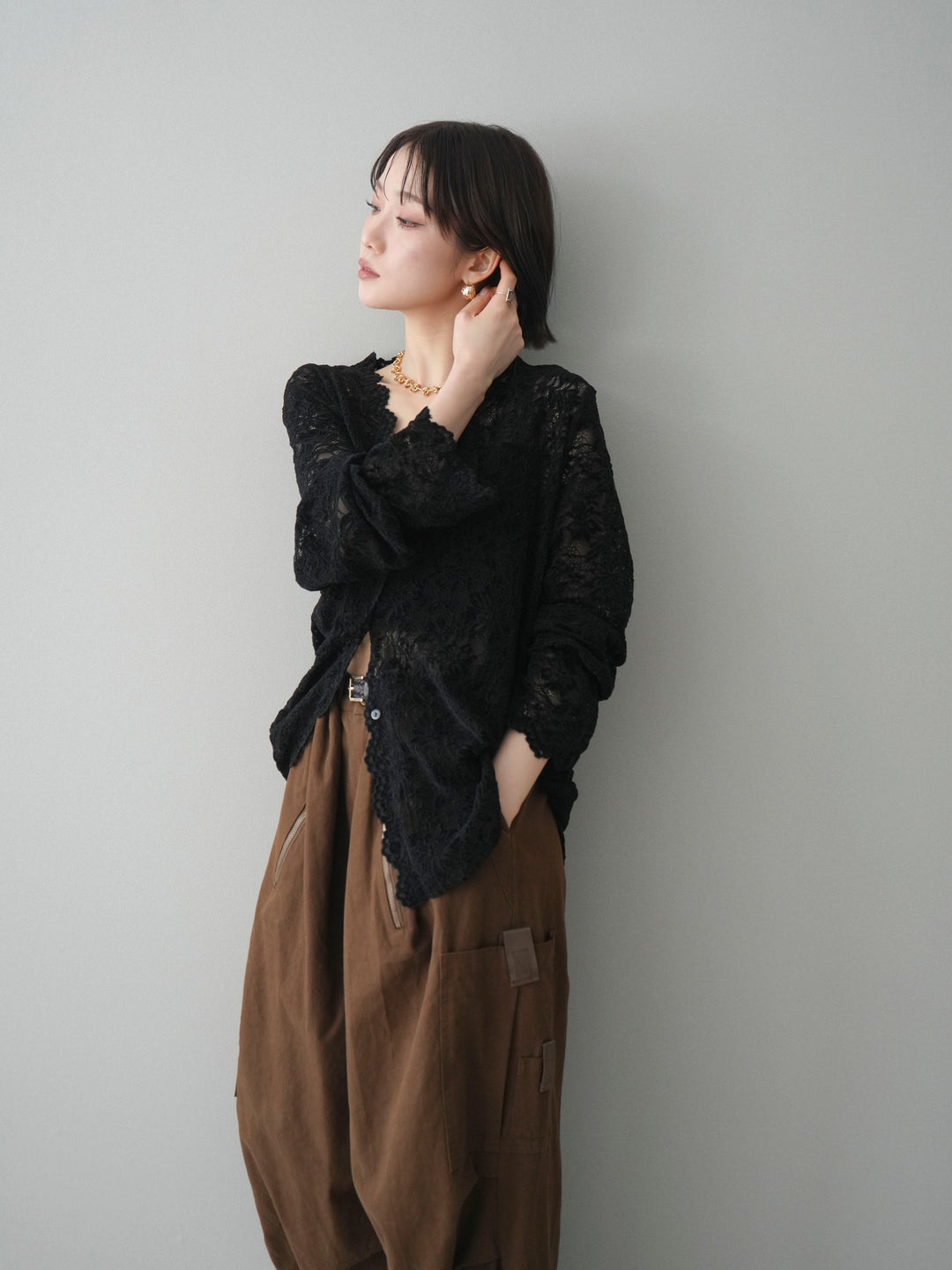 [予約]Vネックレースブラウス/black