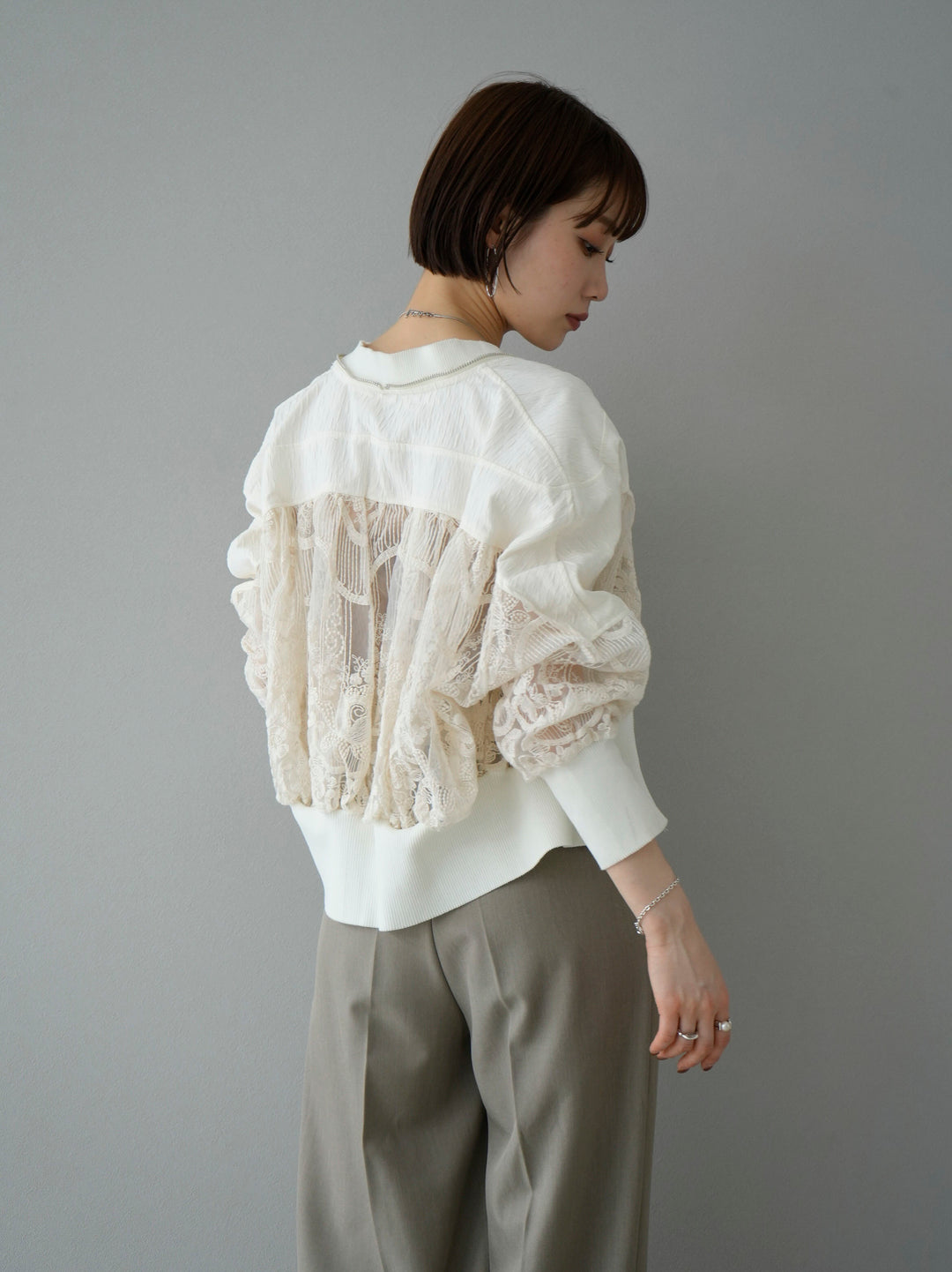 [Mix and match set] [SET] Full lace blouson + different material lace switching blouson + design tuck wide pants (3 sets)