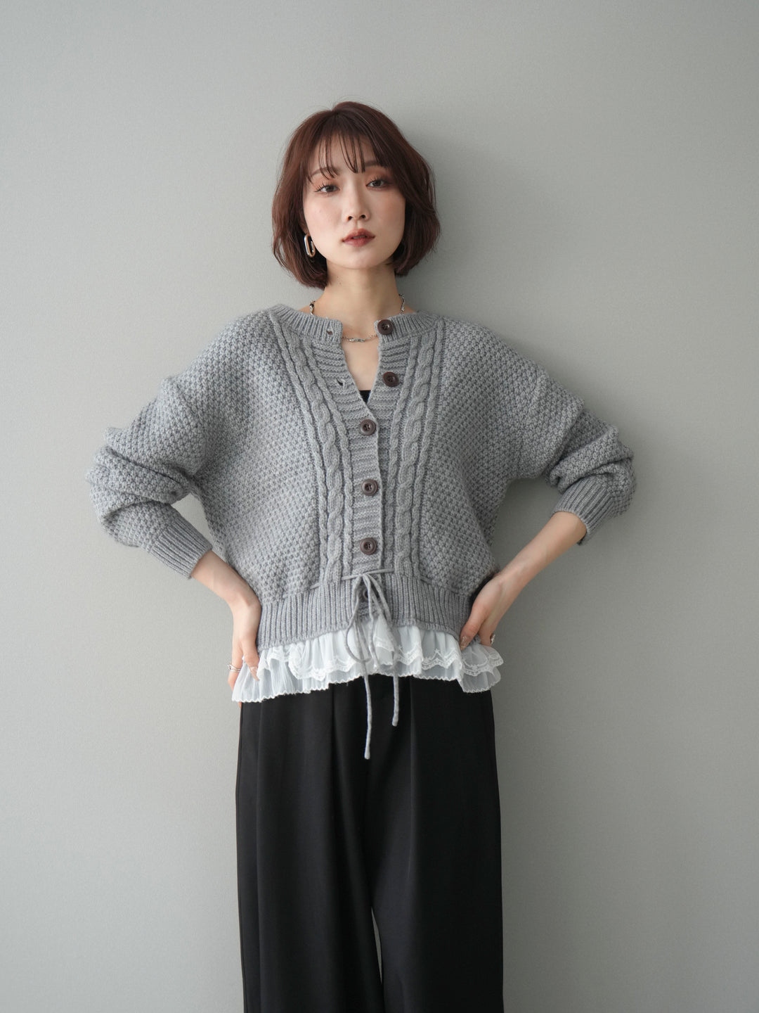 [予約]裾レースケーブルニットカーディガン/gray